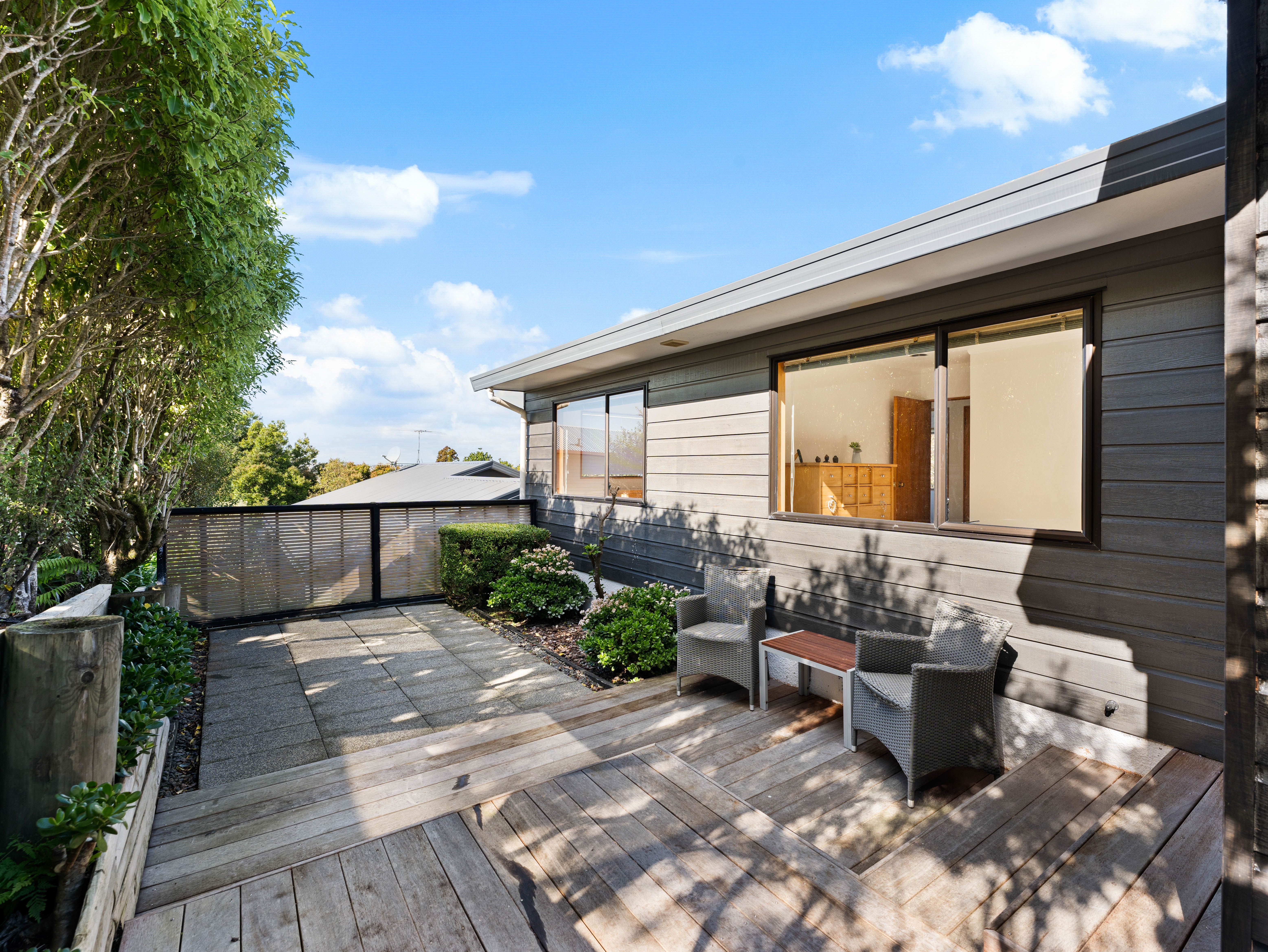 2/16 Pleasant Road, Glen Eden, Waitakere City