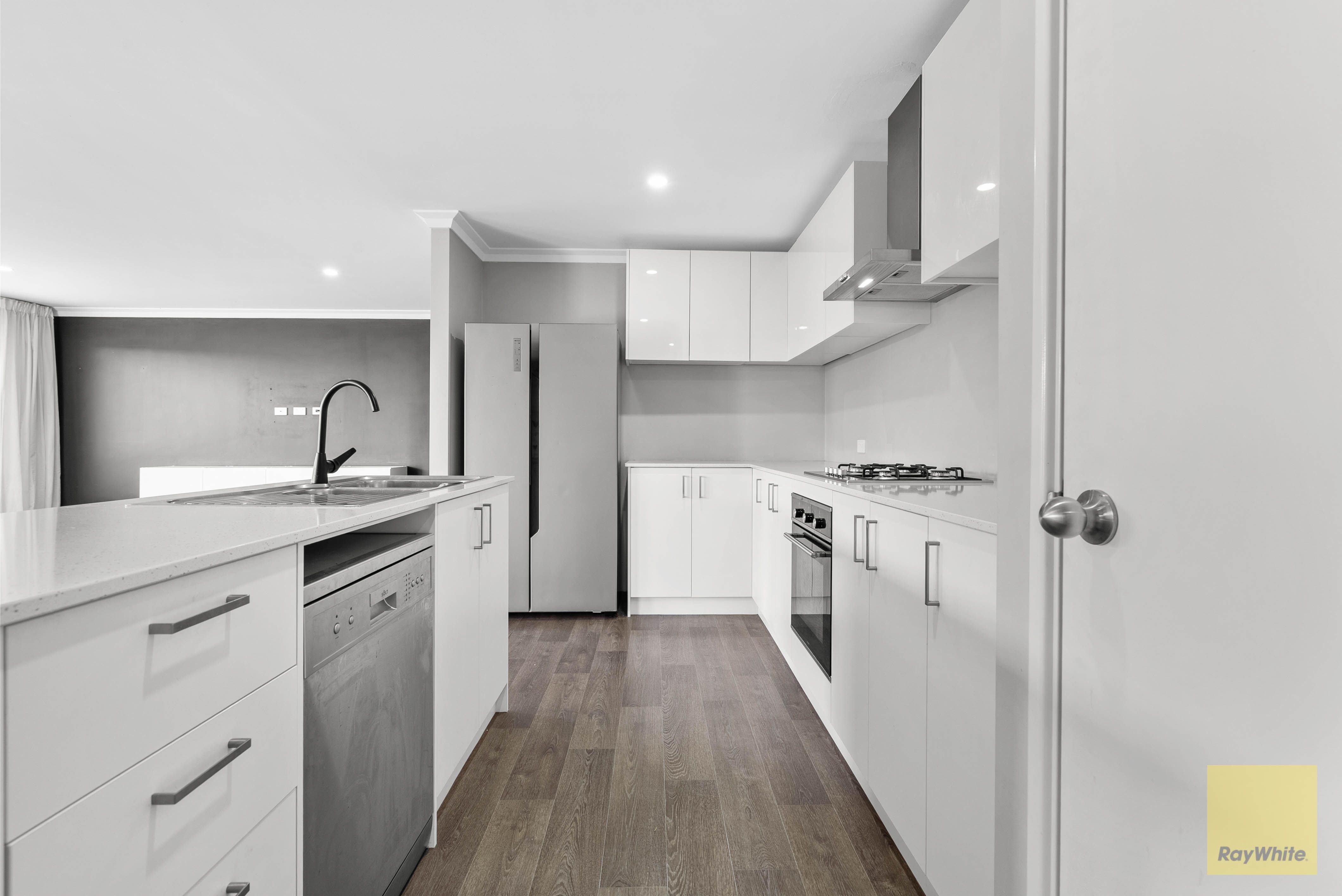 18 Grapple Road — photo 13 of 28