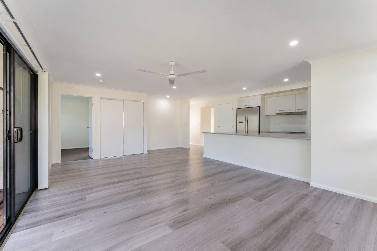 37 Wood Drive — photo 8 of 19