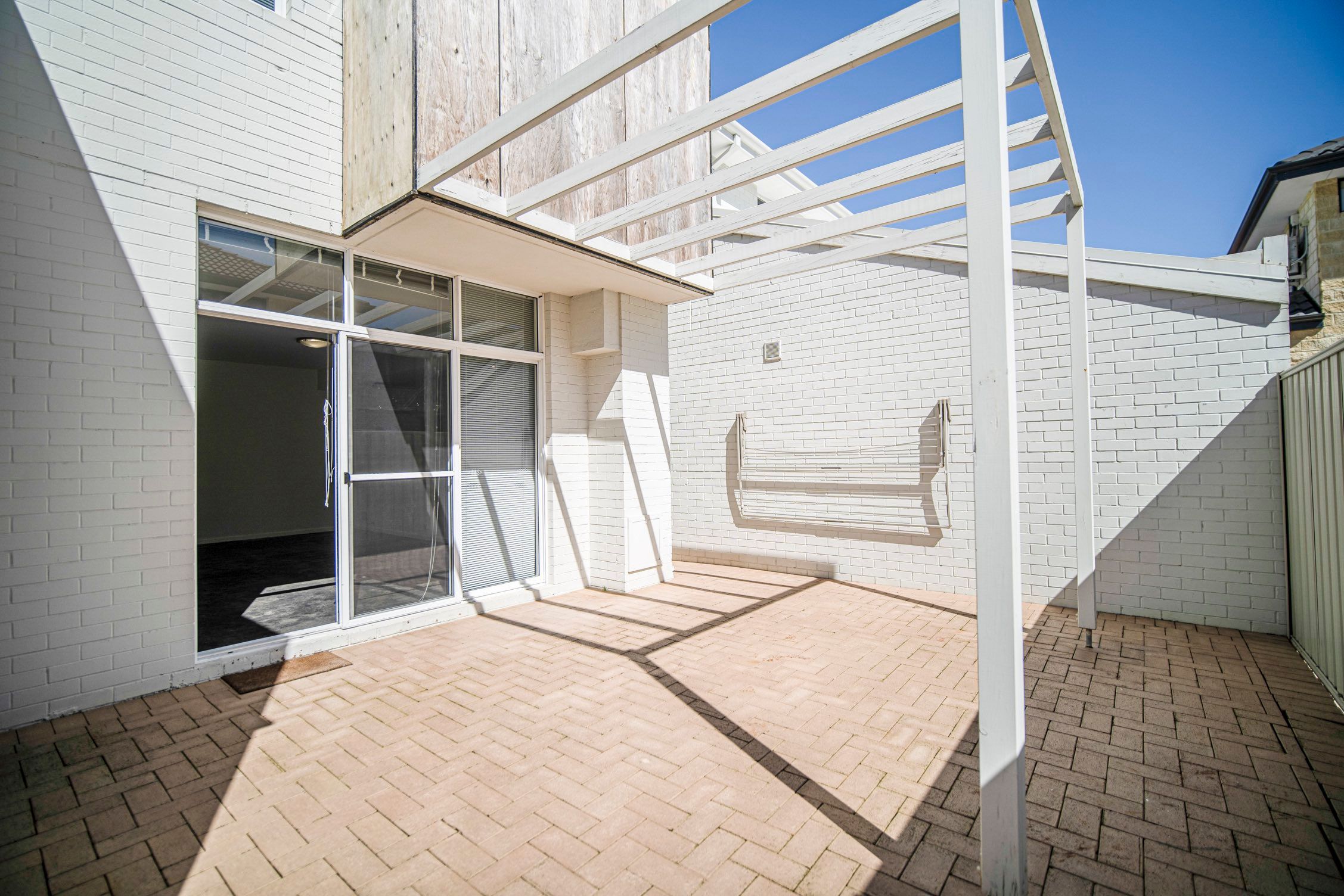 2/76 Gladstone Road — photo 18 of 20