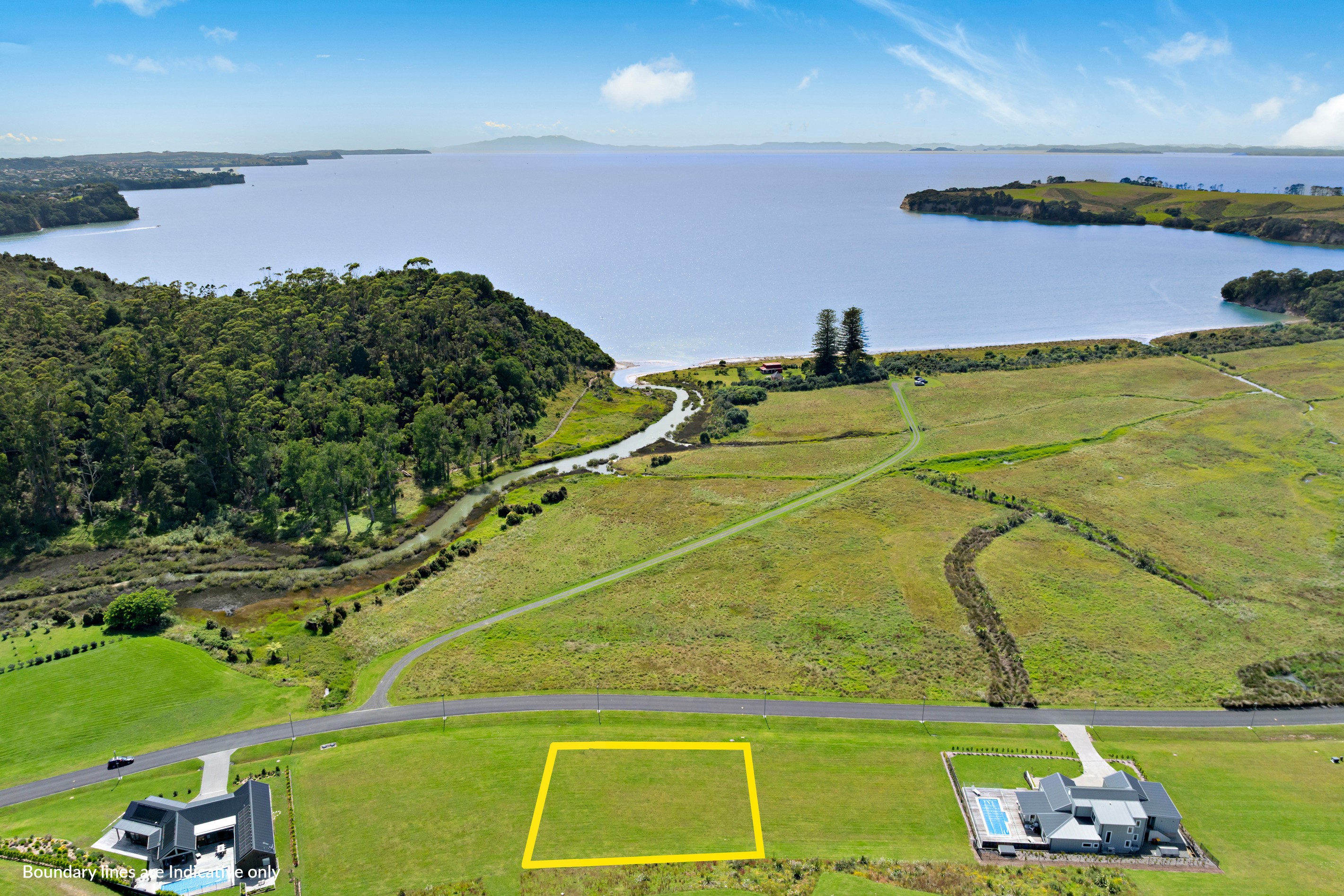 8 Ahumoana Road, Okura, North Shore City