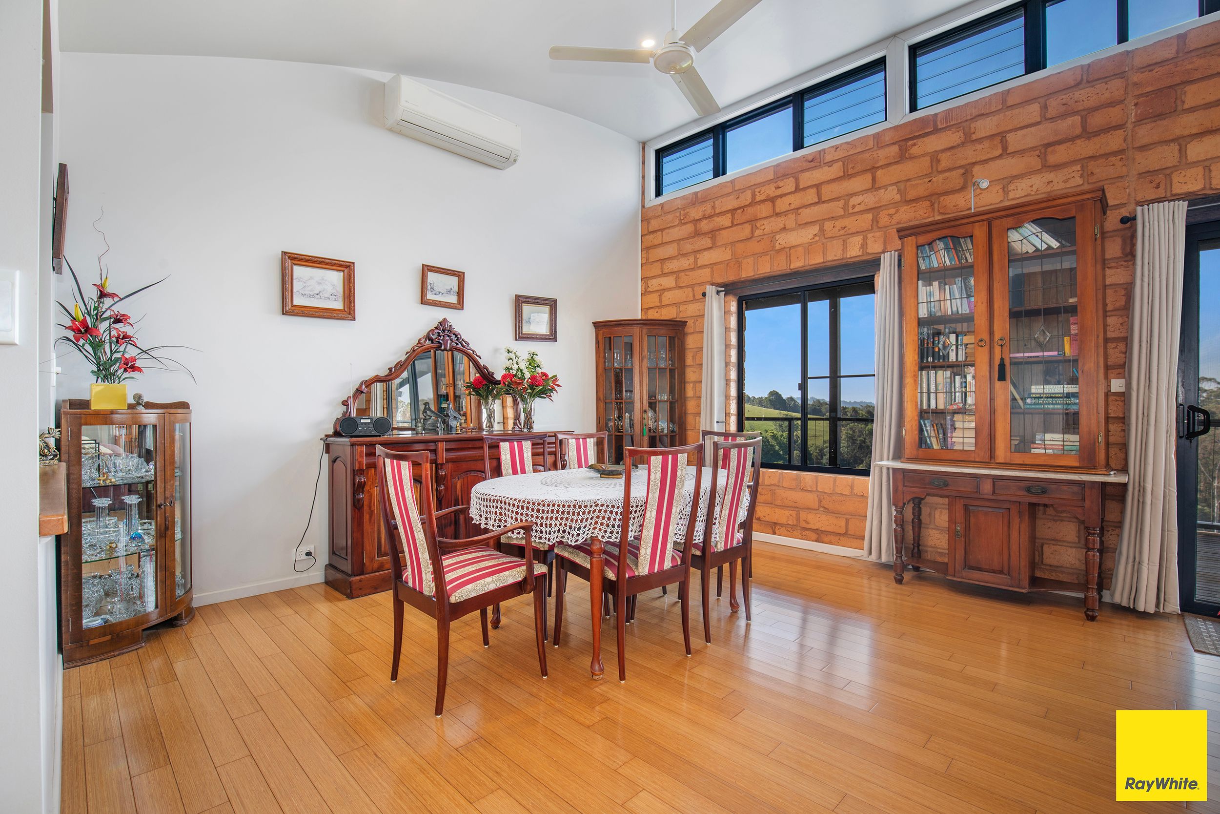 854 Whisky Creek Road — photo 4 of 28