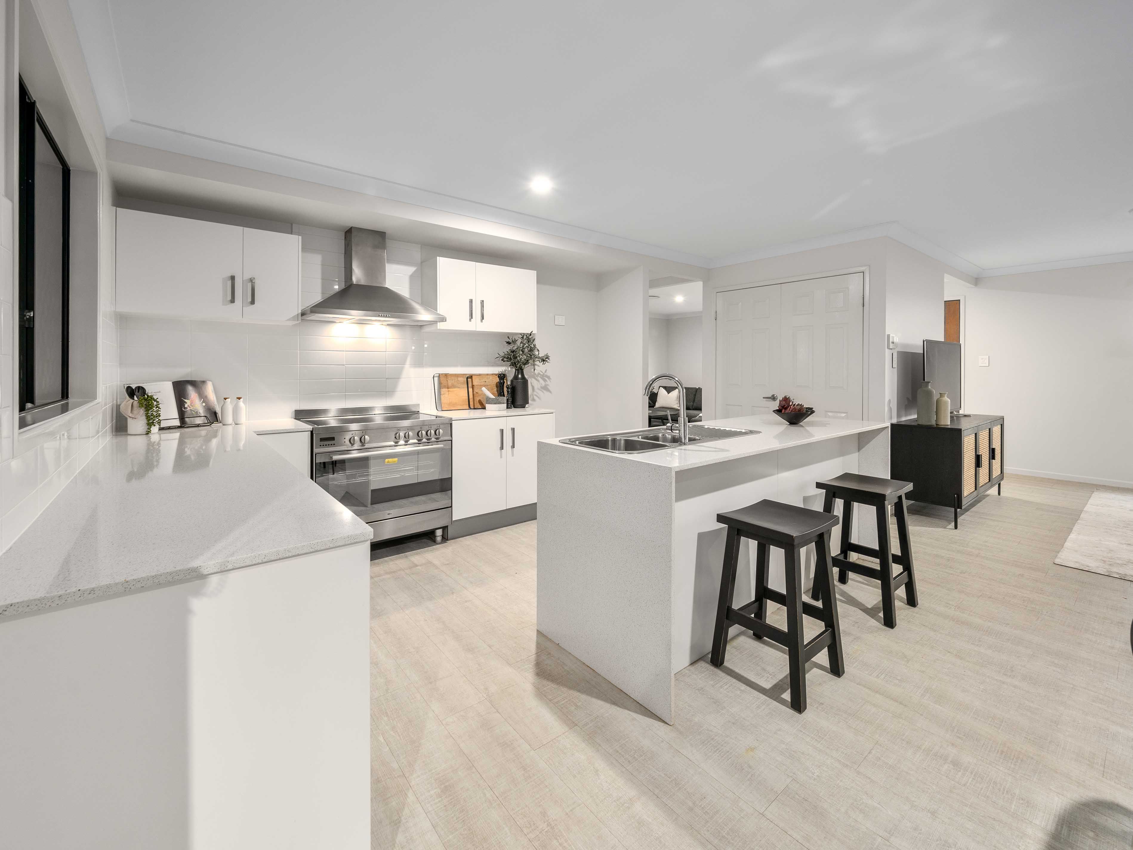 83 Mcguires Hut Road, South Ripley, QLD 4306