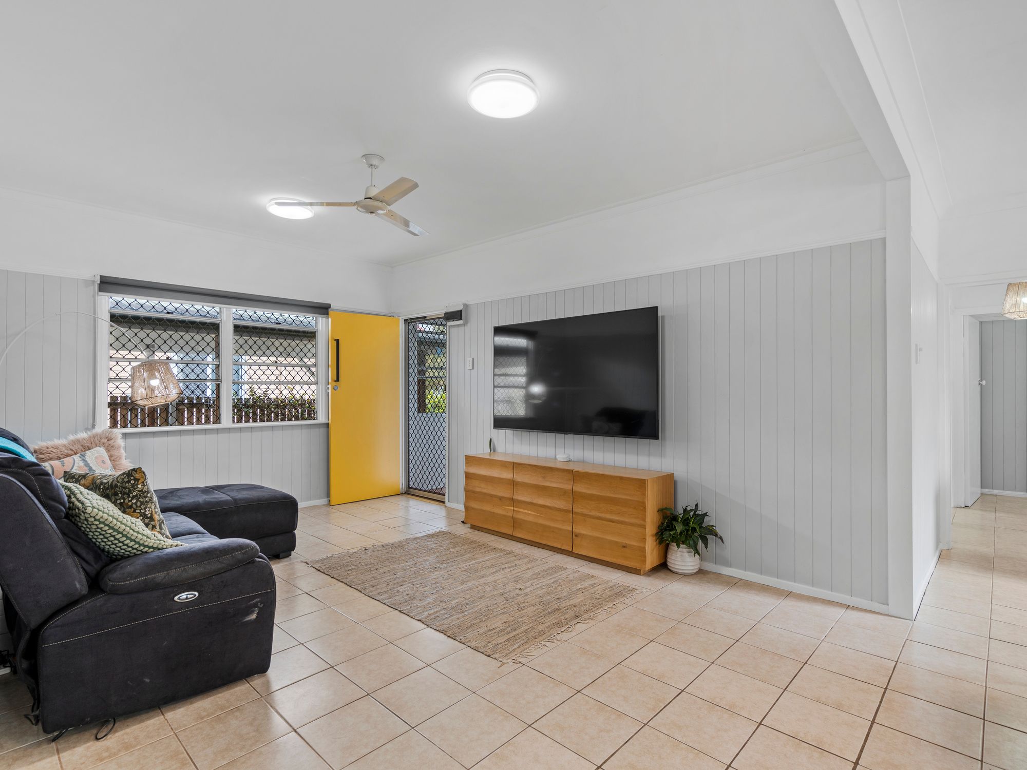 16 Hodel Street — photo 4 of 17