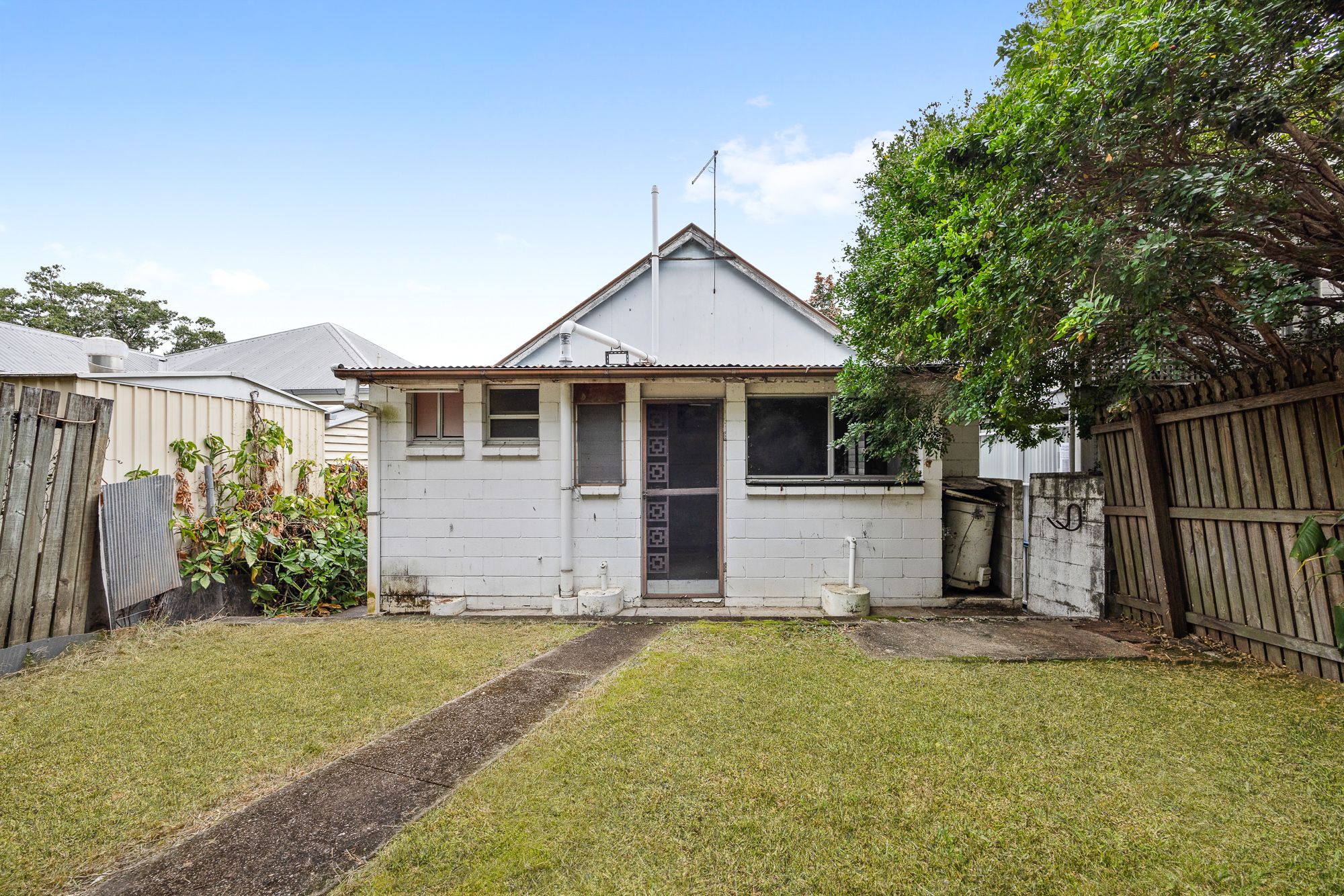 39 Clifton Street — photo 8 of 21