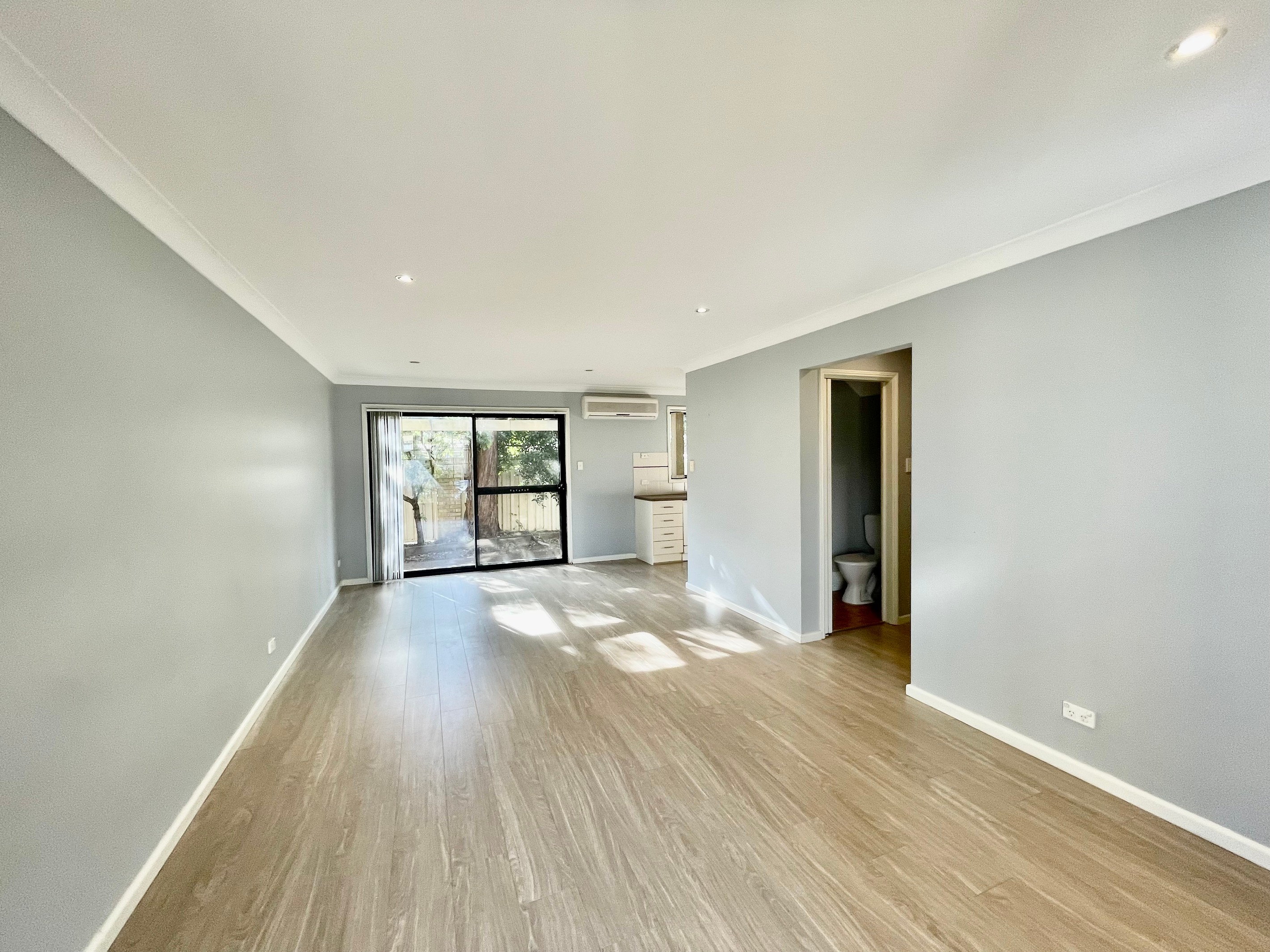 2-2/6 Mereil Street, Campbelltown, NSW 2560