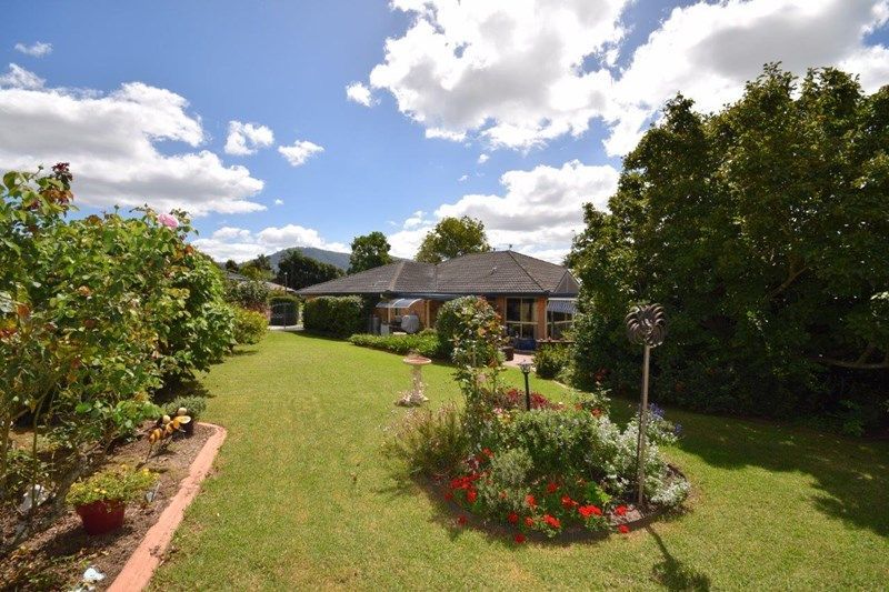 9 Monk Crescent, Bomaderry, NSW 2541