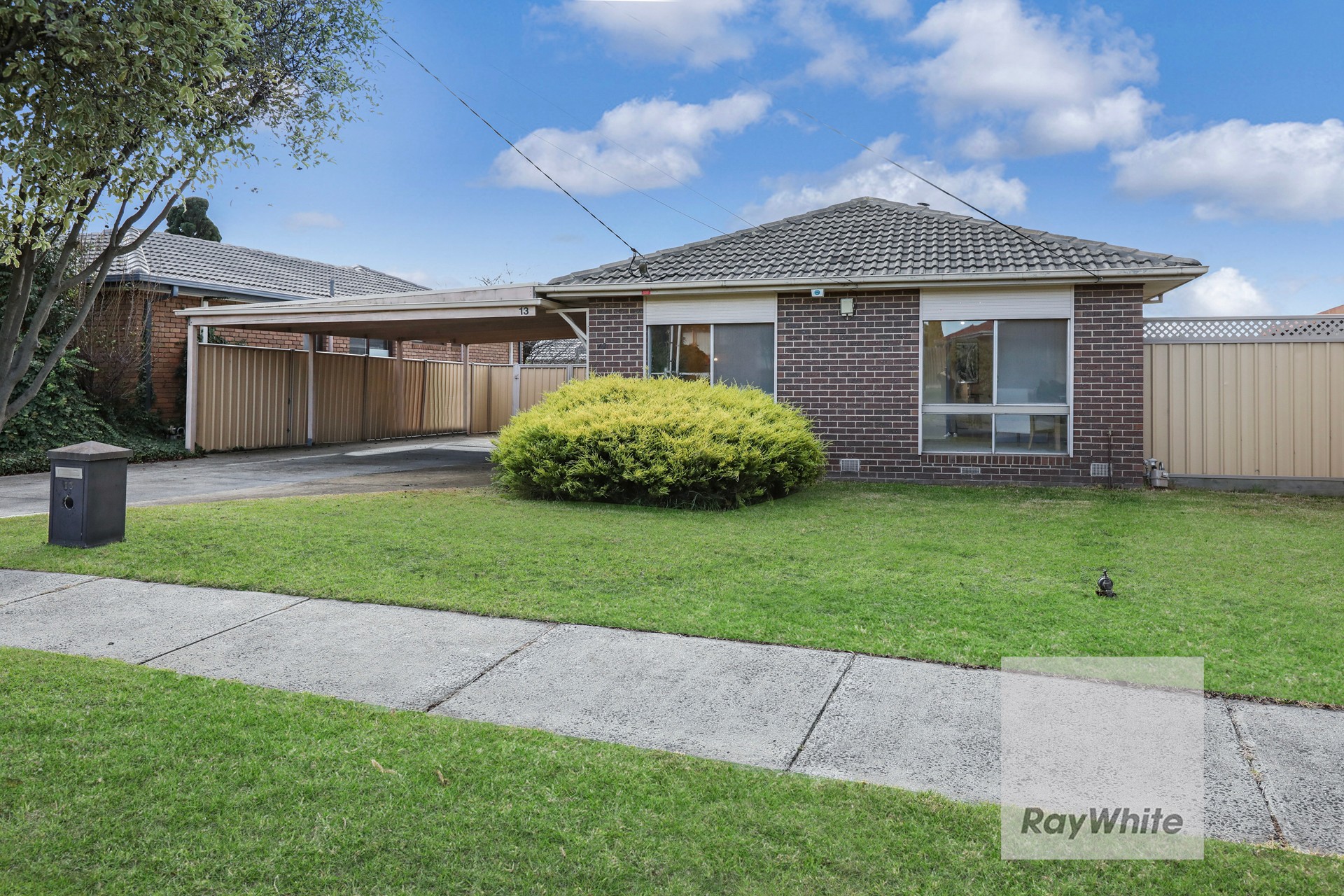 13 Wiltshire Road, Gladstone Park, VIC 3043
