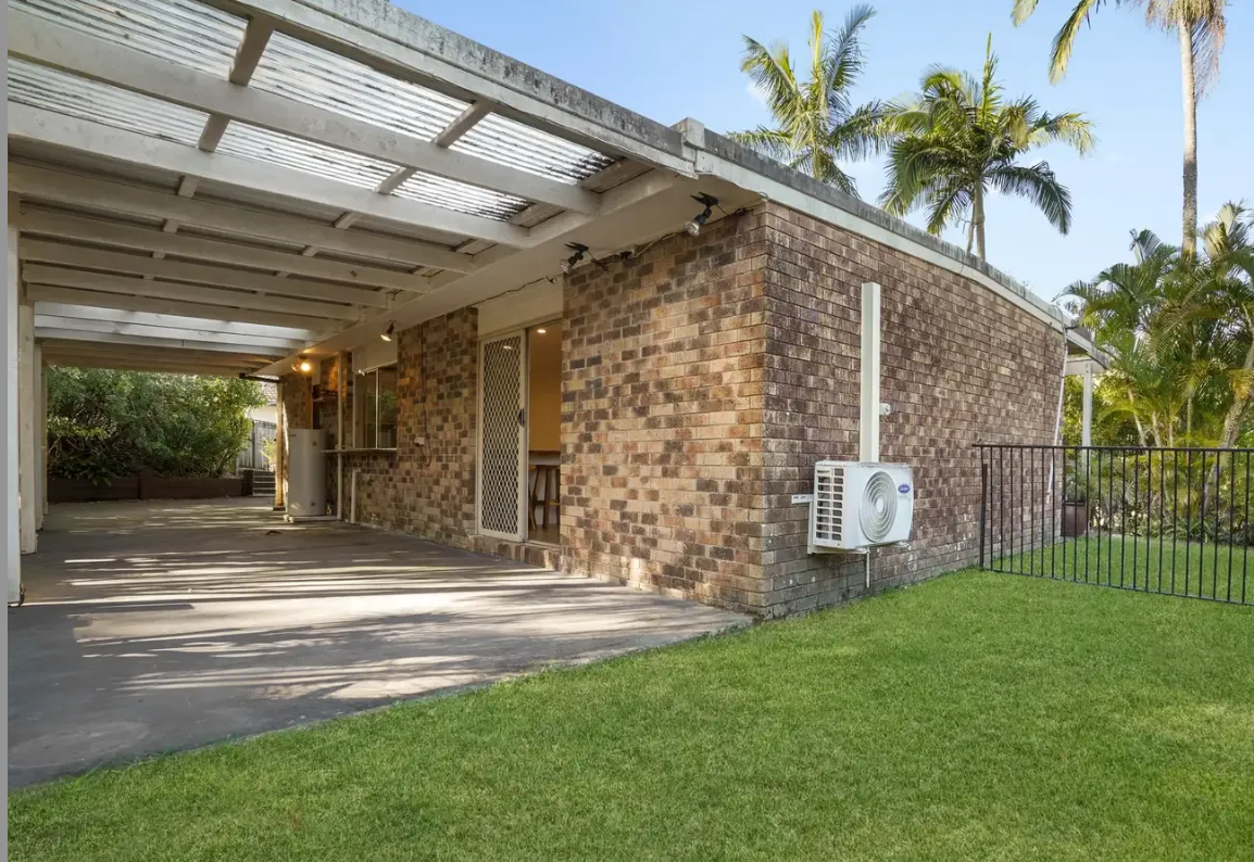 27 Barrine Drive — photo 12 of 14