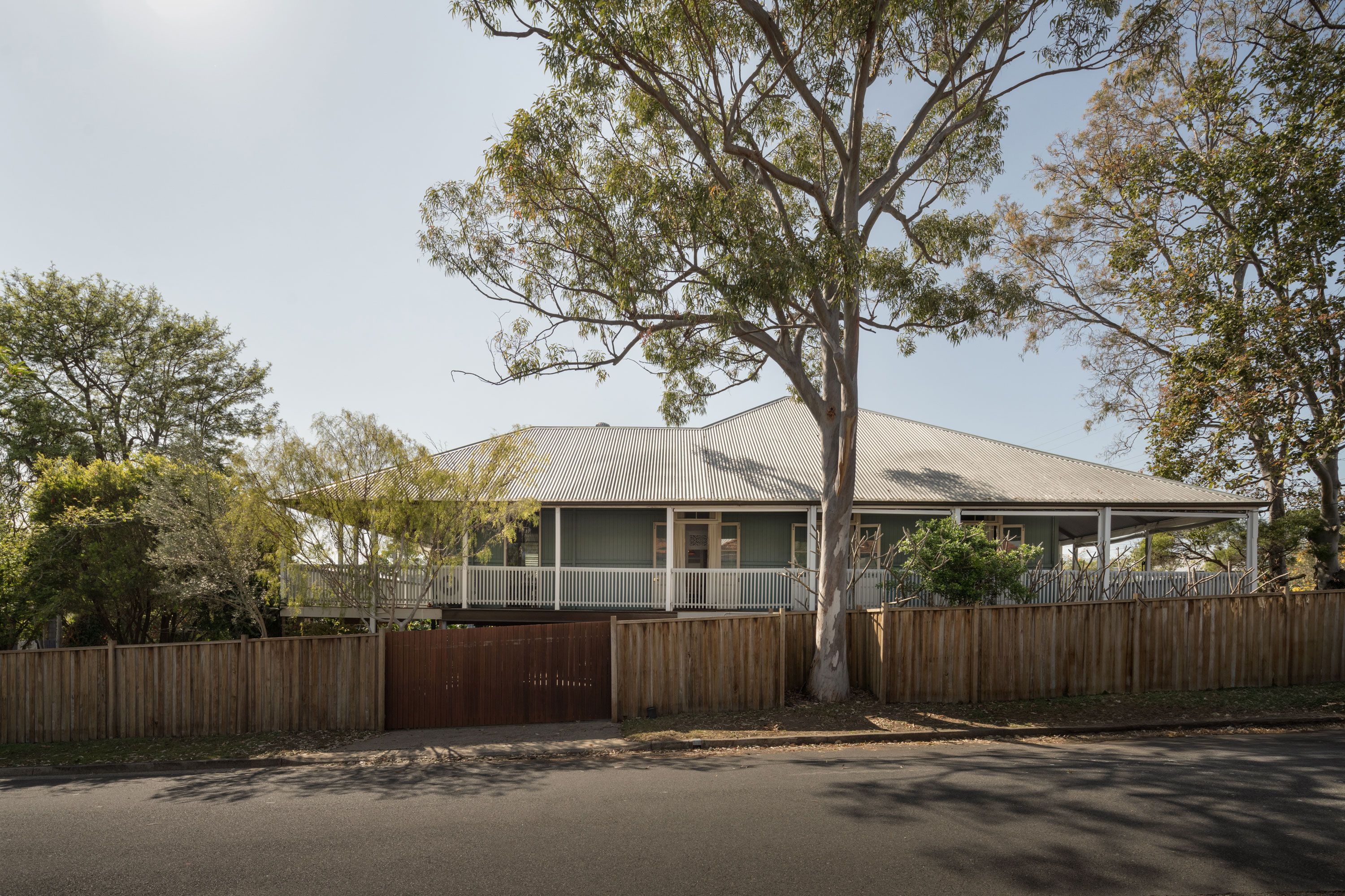 46 Lloyd Street, Camp Hill, QLD 4152