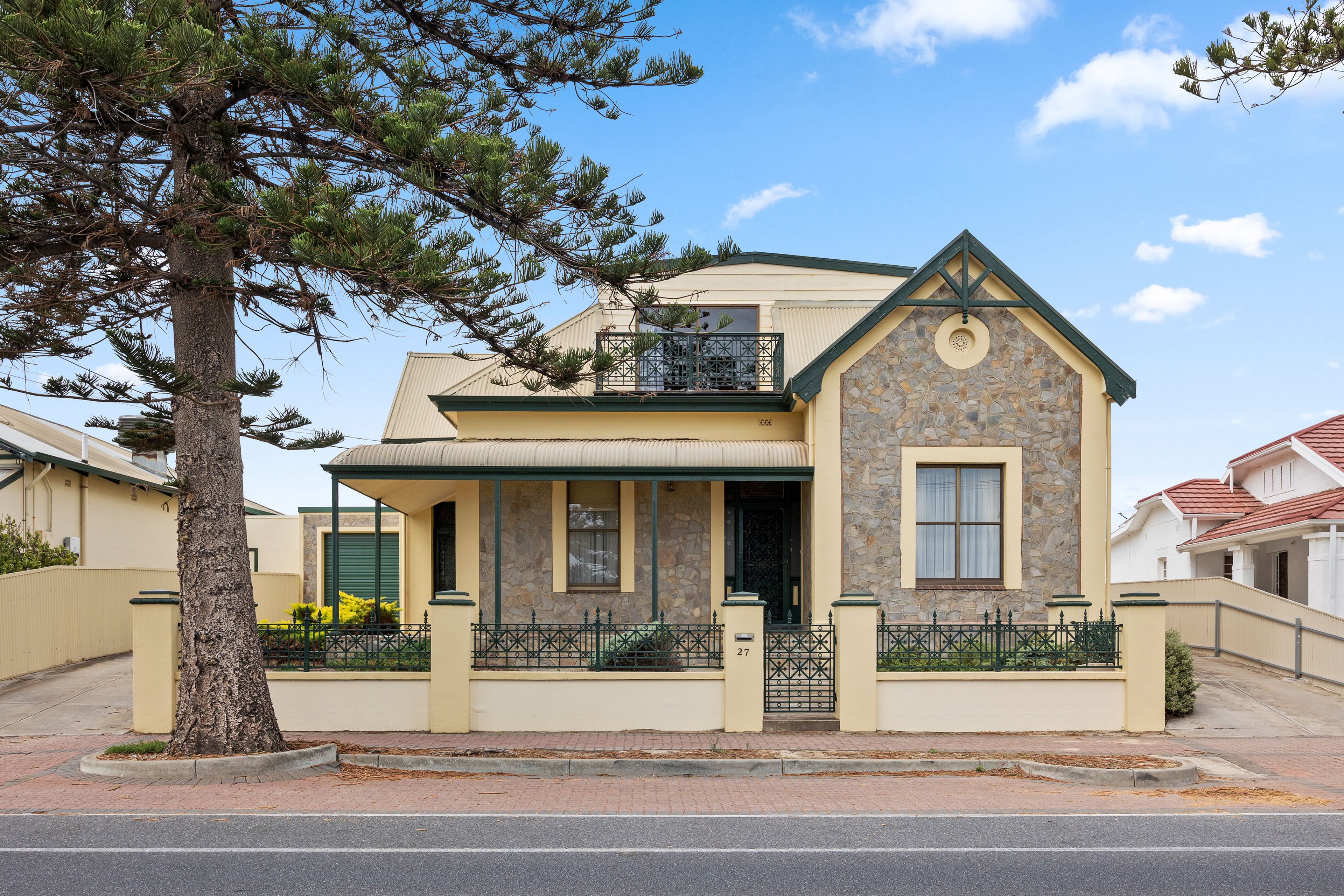 27 Esplanade, Semaphore South, SA 5019