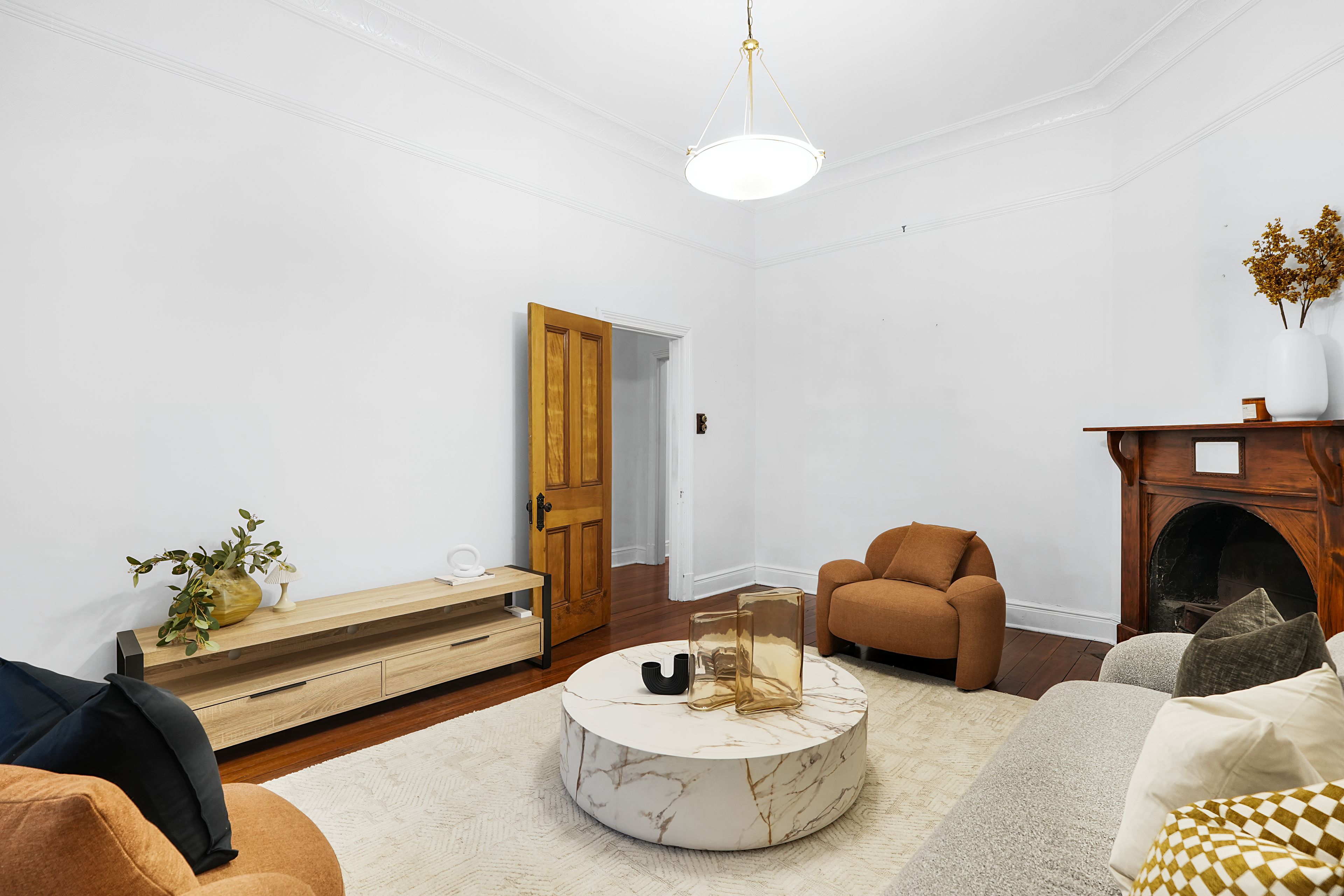 245 Loftus Street — photo 9 of 30