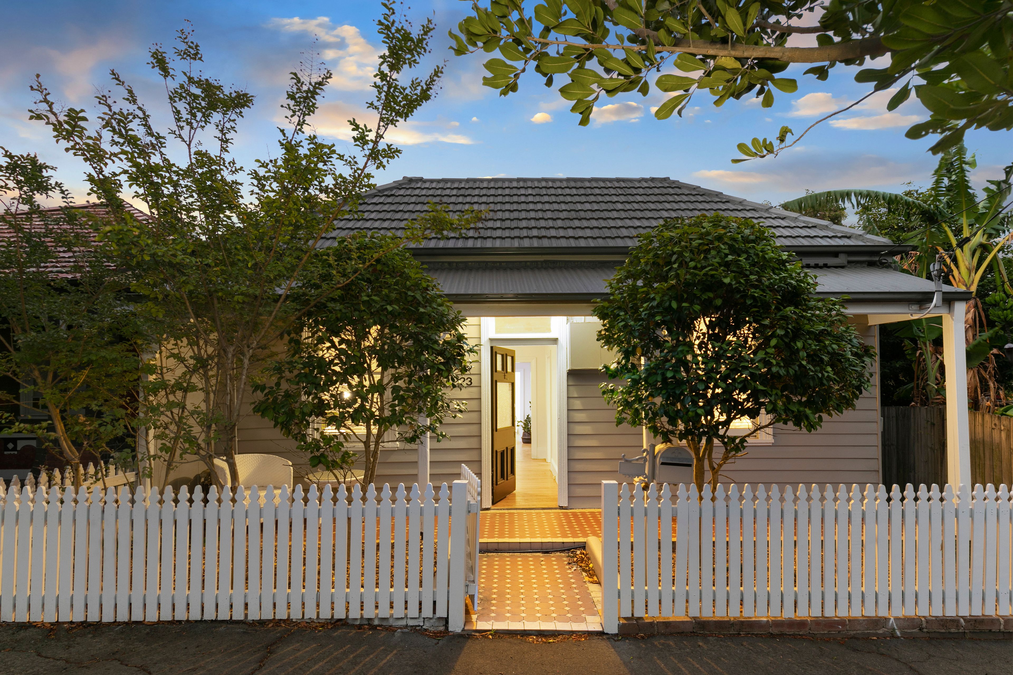 8 William Street