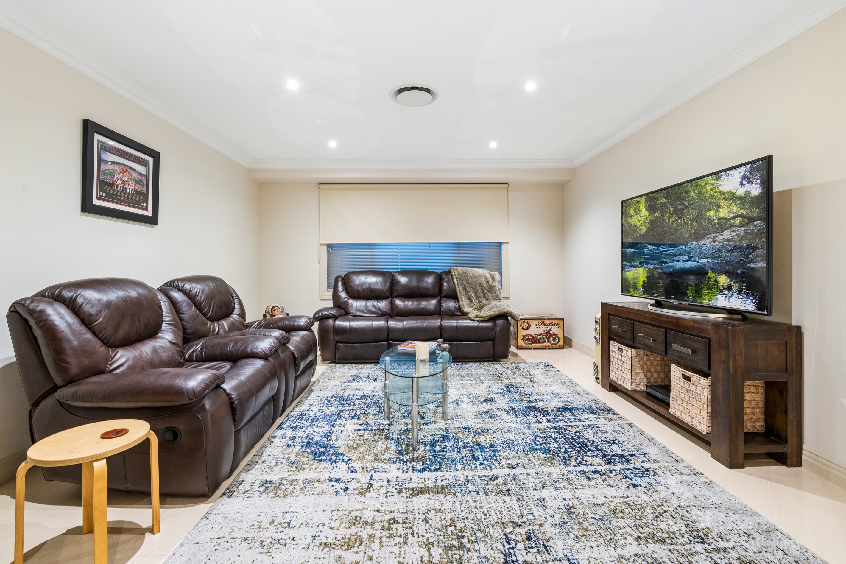 8 Border Close, Elderslie, NSW 2570
