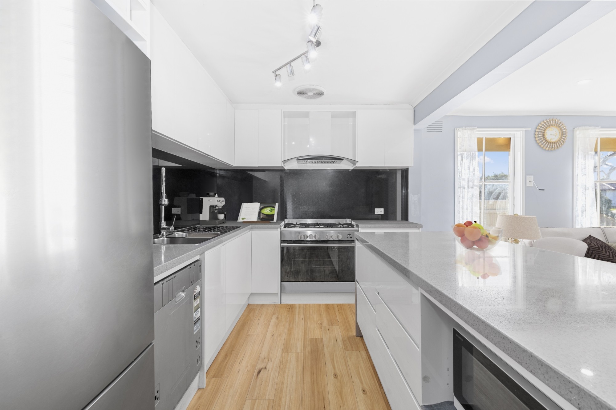 4 Angelique Grove, Albanvale, VIC 3021