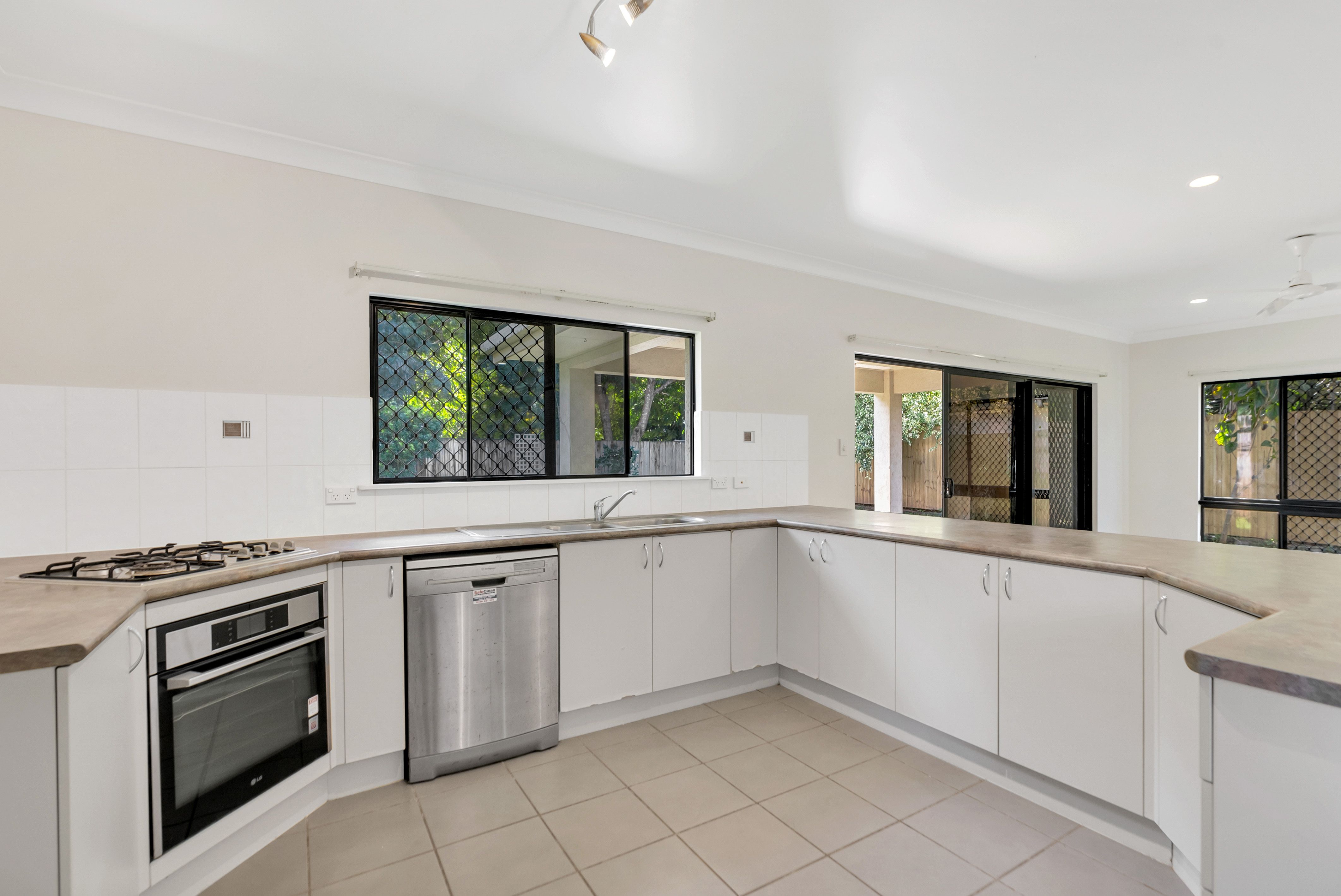 3 Barramulla Close, Edmonton, QLD 4869