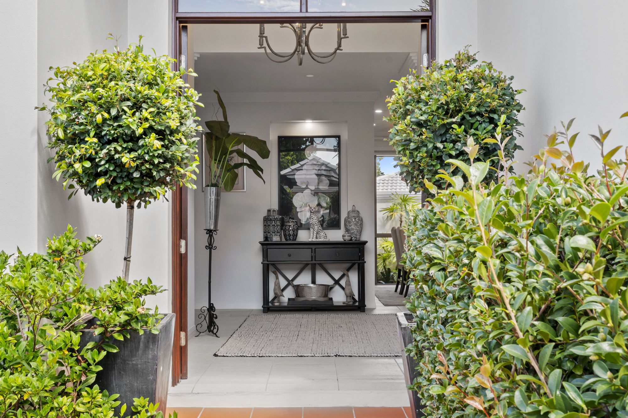 6 Montserrat Court, Clear Island Waters, QLD 4226