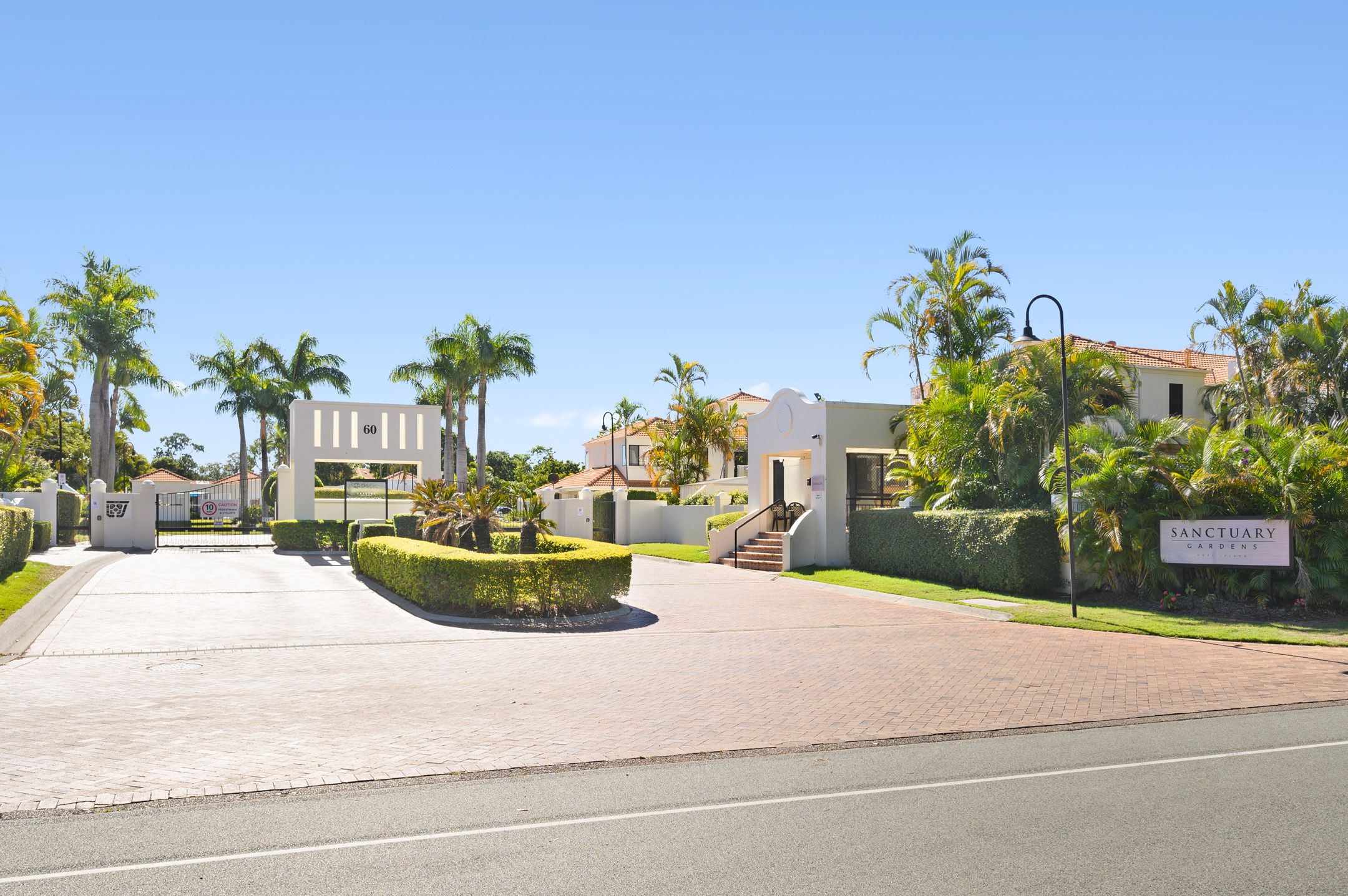 82/60-76 Caseys Road, Hope Island, QLD 4212
