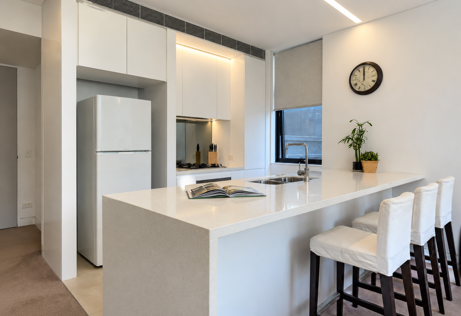 126/7 Dunstan Grove — photo 4 of 12