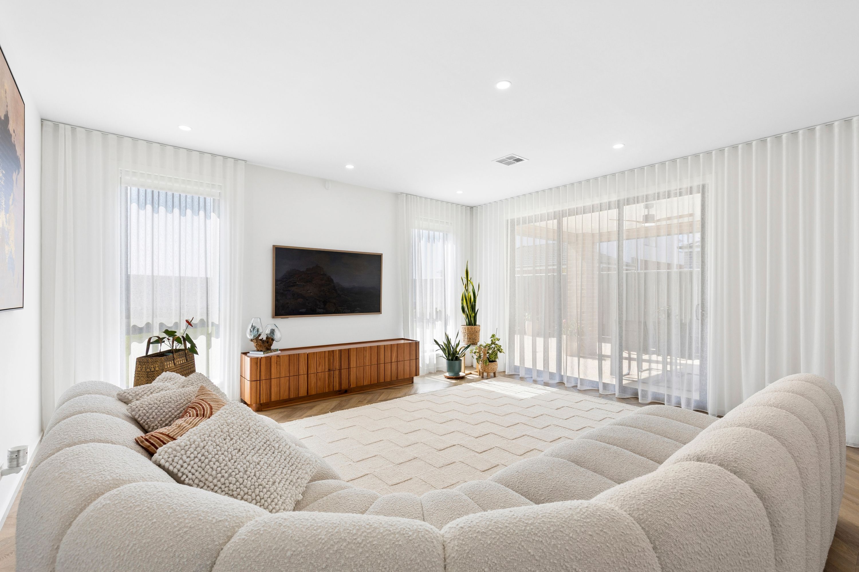 54 Wattlebird Drive — photo 7 of 26