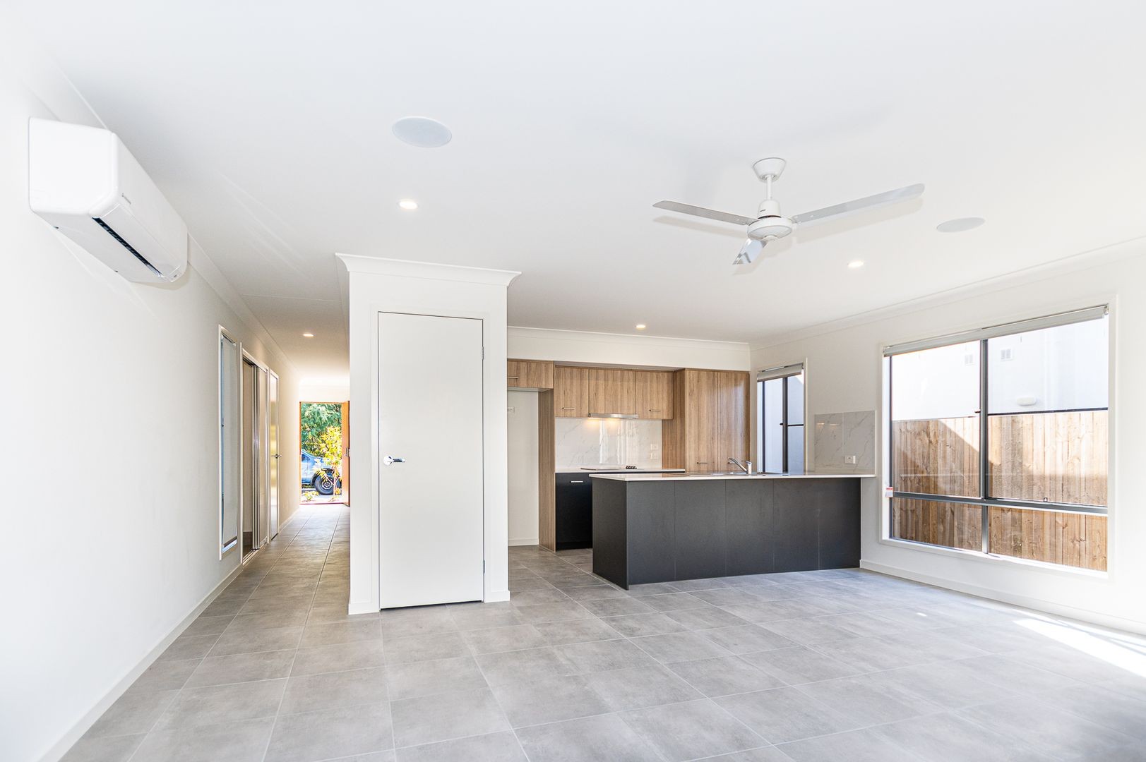 8/46 Seashell Avenue, Coomera, QLD 4209
