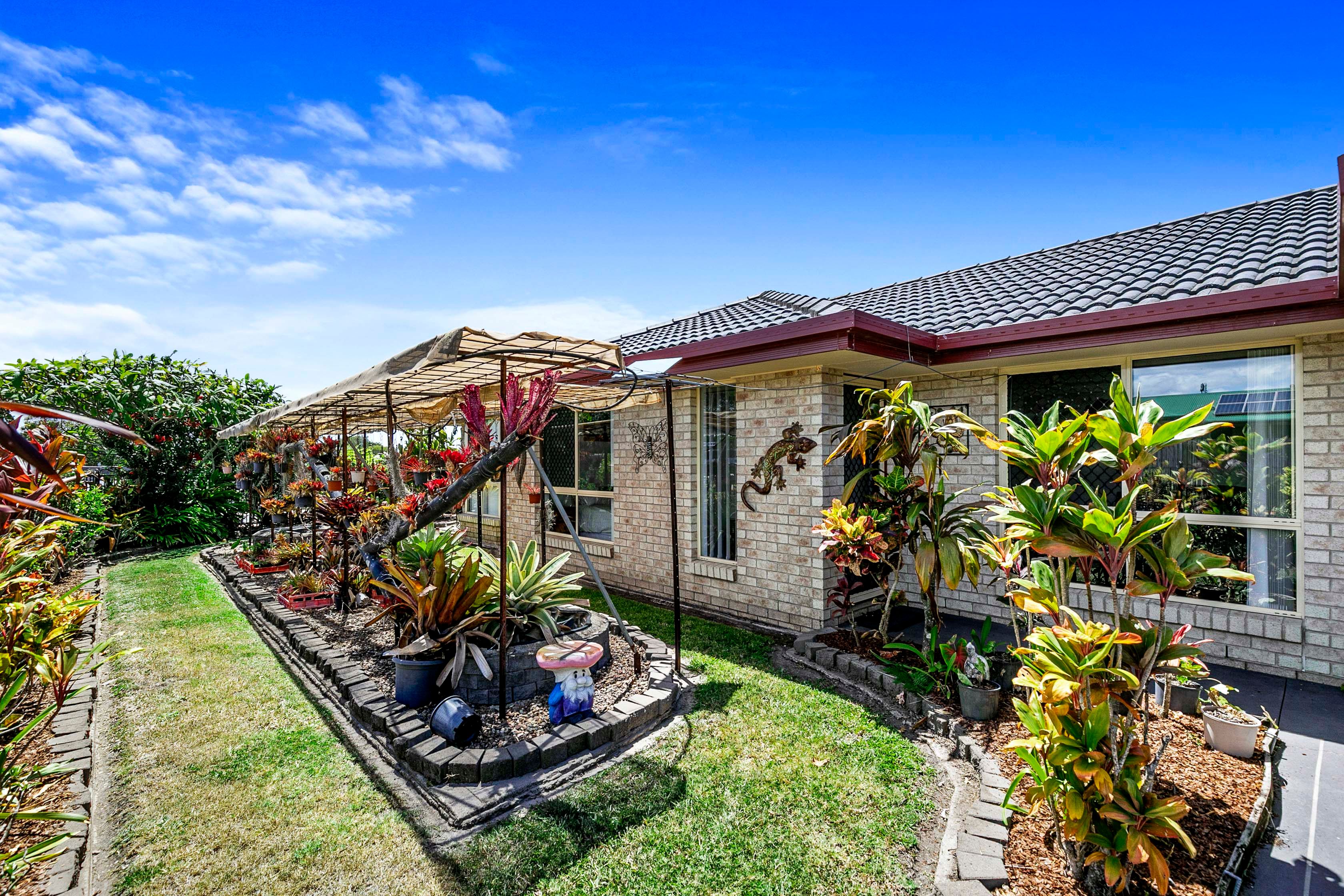 12 Cooks Road, Urraween, QLD 4655
