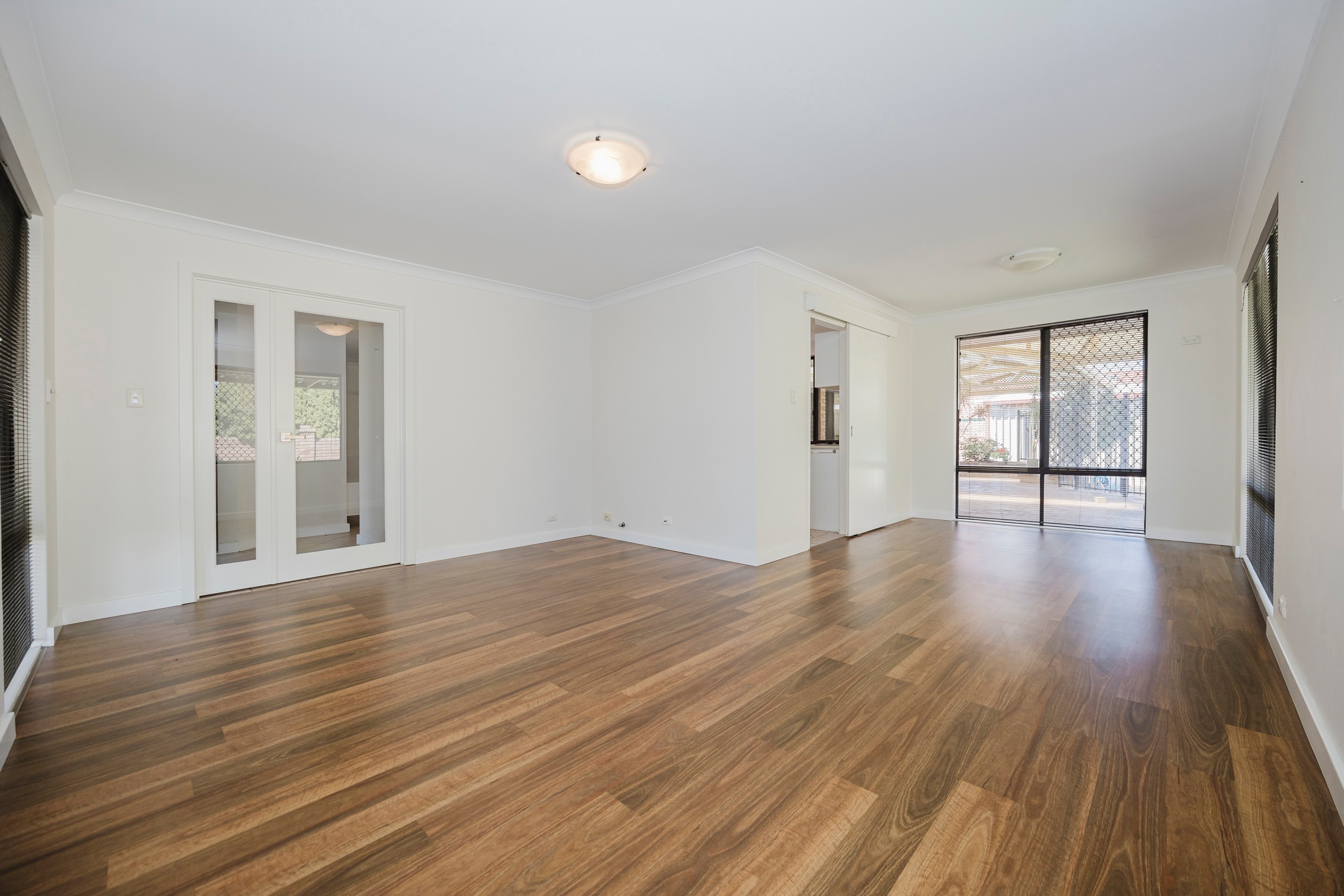 315 Summerlakes Parade, Ballajura, WA 6066