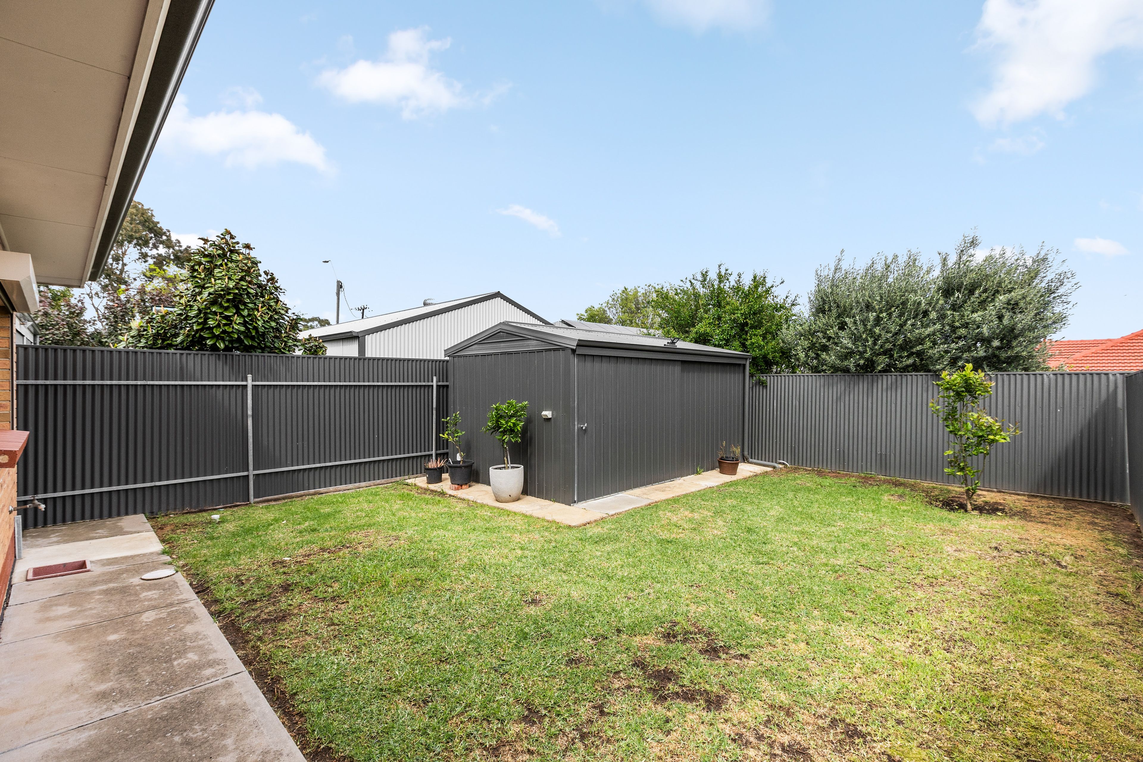 8A Acacia Avenue — photo 14 of 15