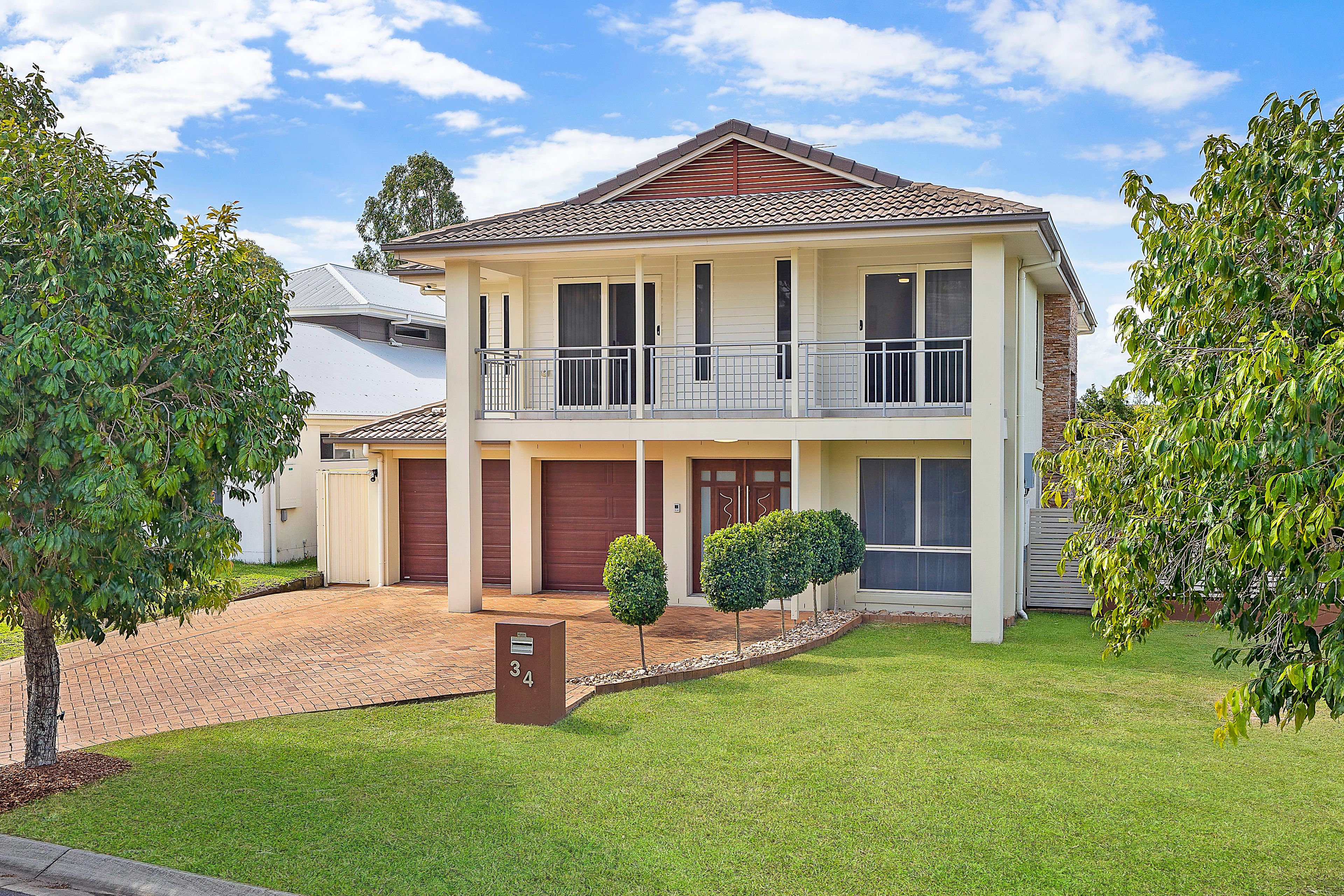 34 Lionheart Crescent, Newport, QLD 4020