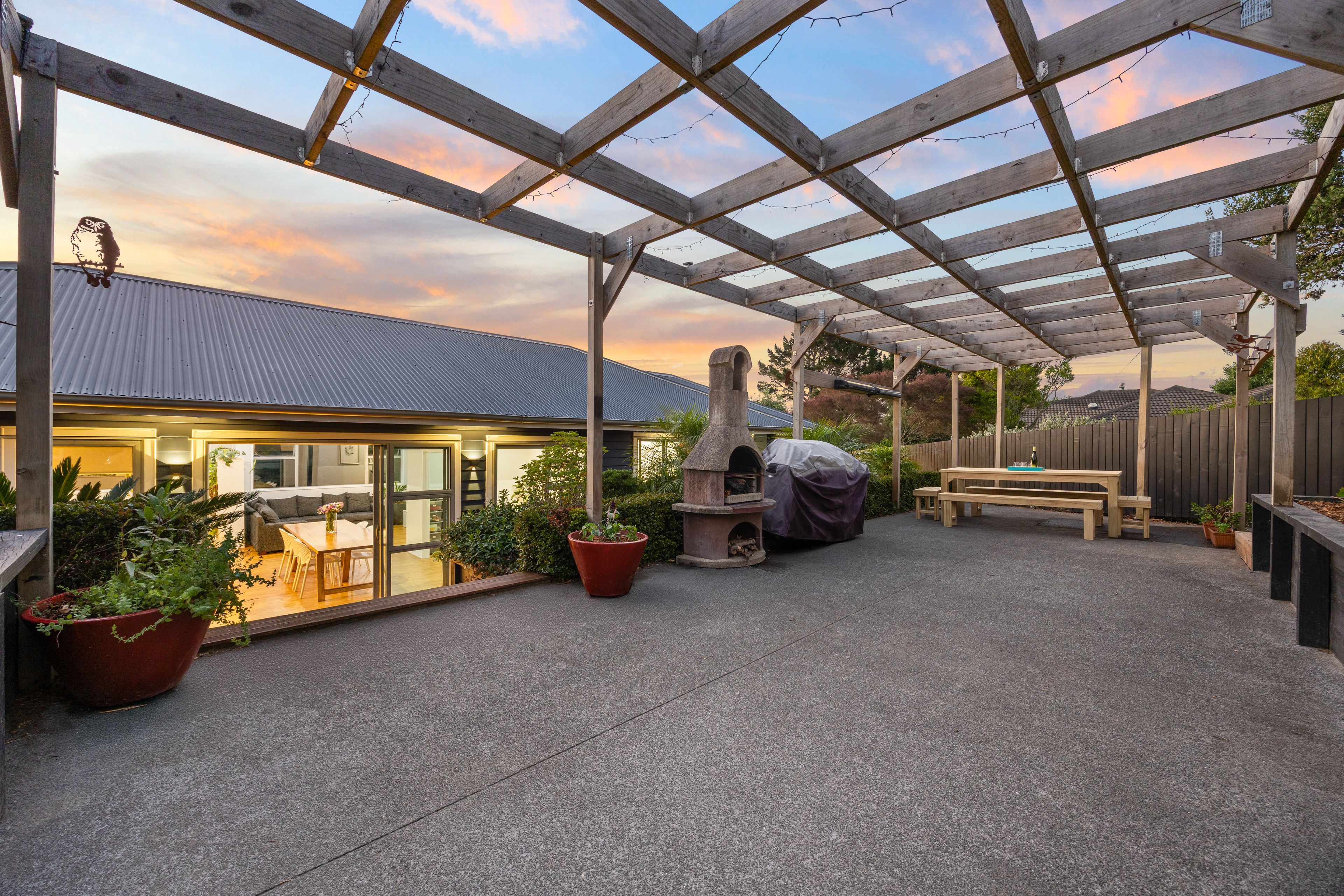 101 Waitakere Road, Waitakere, Waitakere City