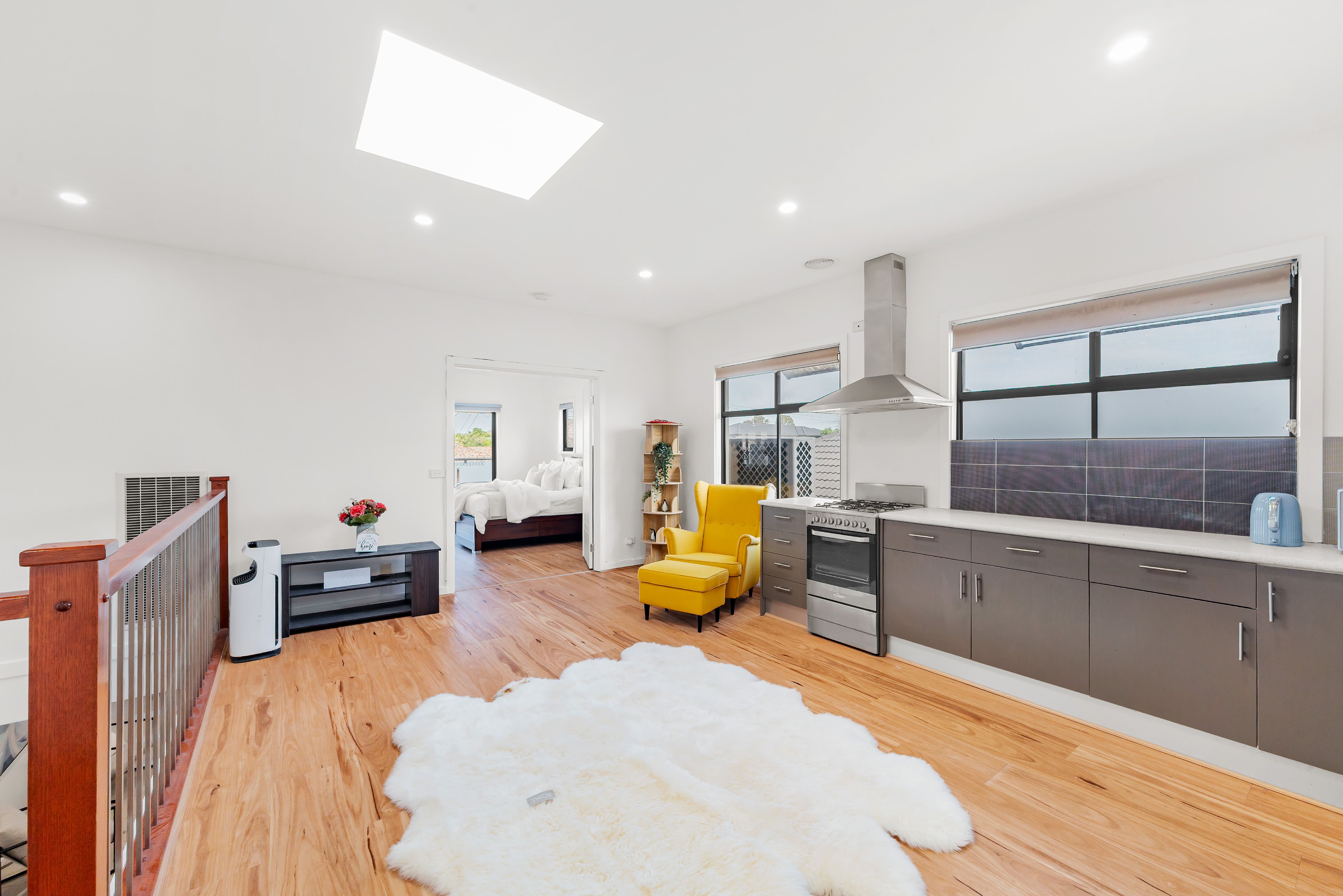 25B Moore Avenue — photo 12 of 15
