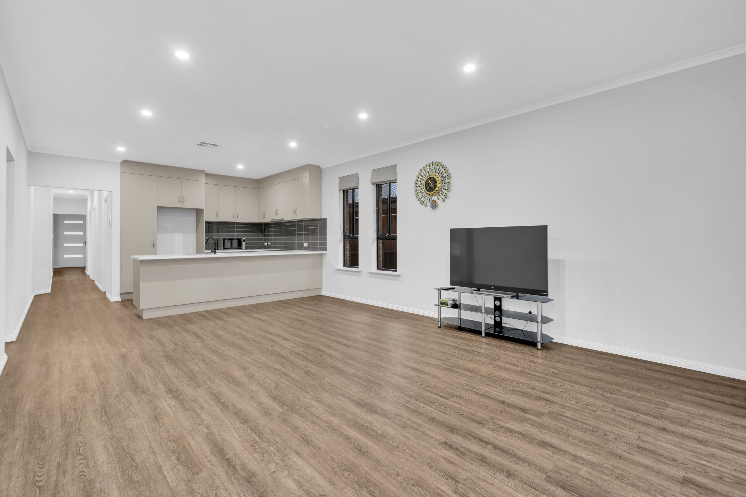 12 Union Avenue — photo 6 of 24