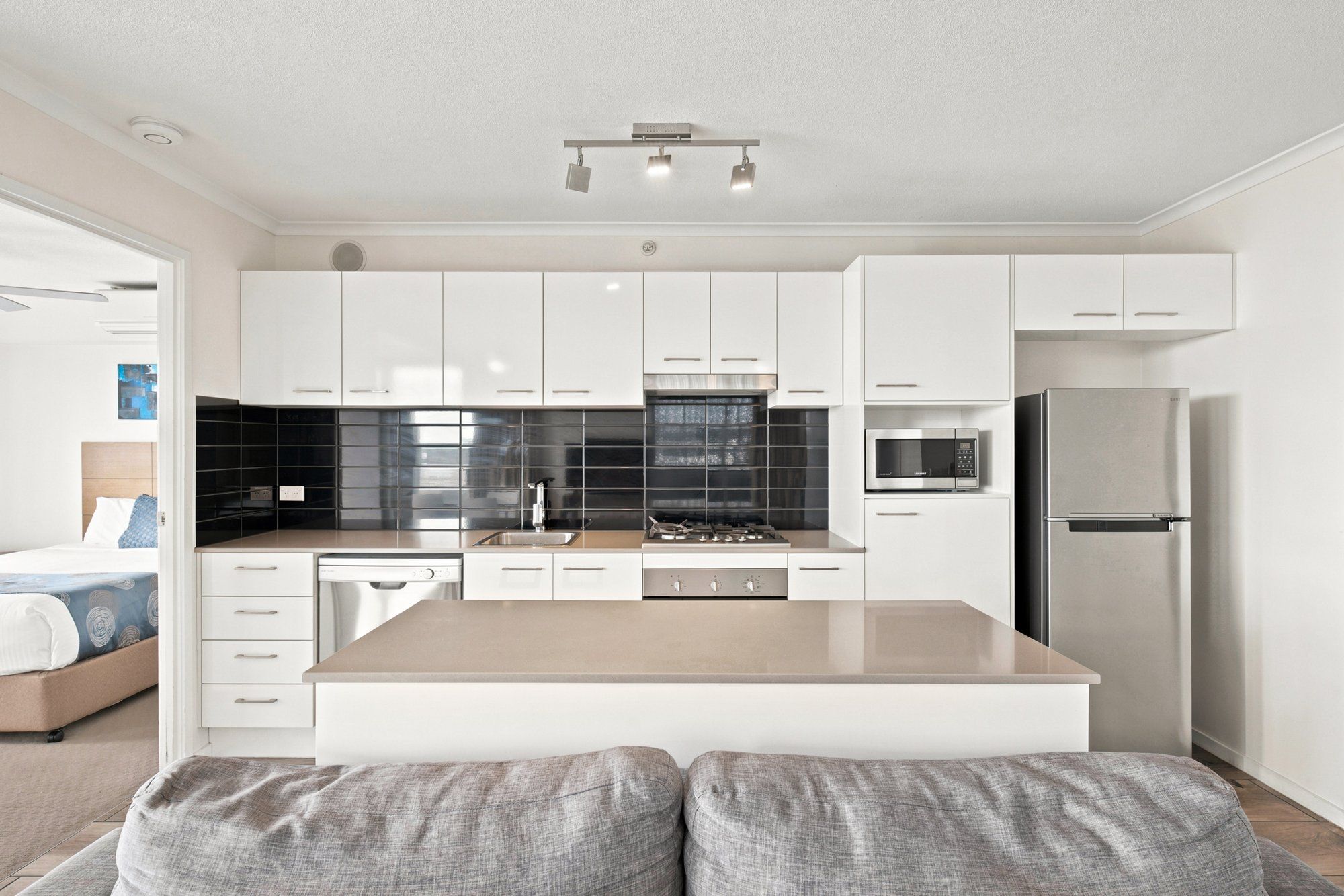 25/44 Brookes Street — photo 9 of 22