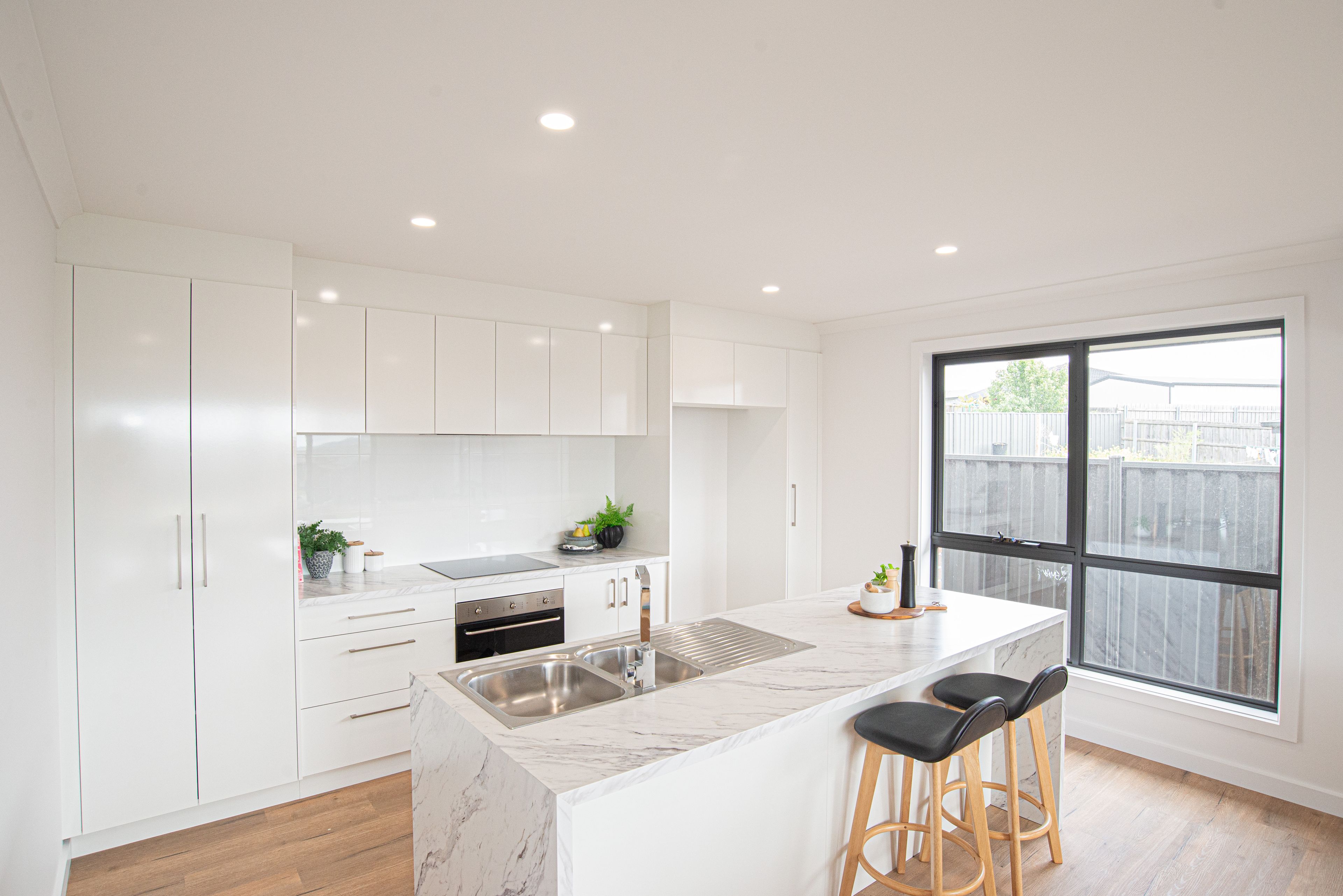 8-10 Penicola Place, Newnham TAS 7248