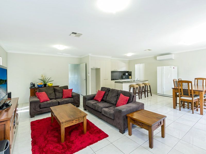 8 Moorhen Lane, North Lakes, QLD 4509