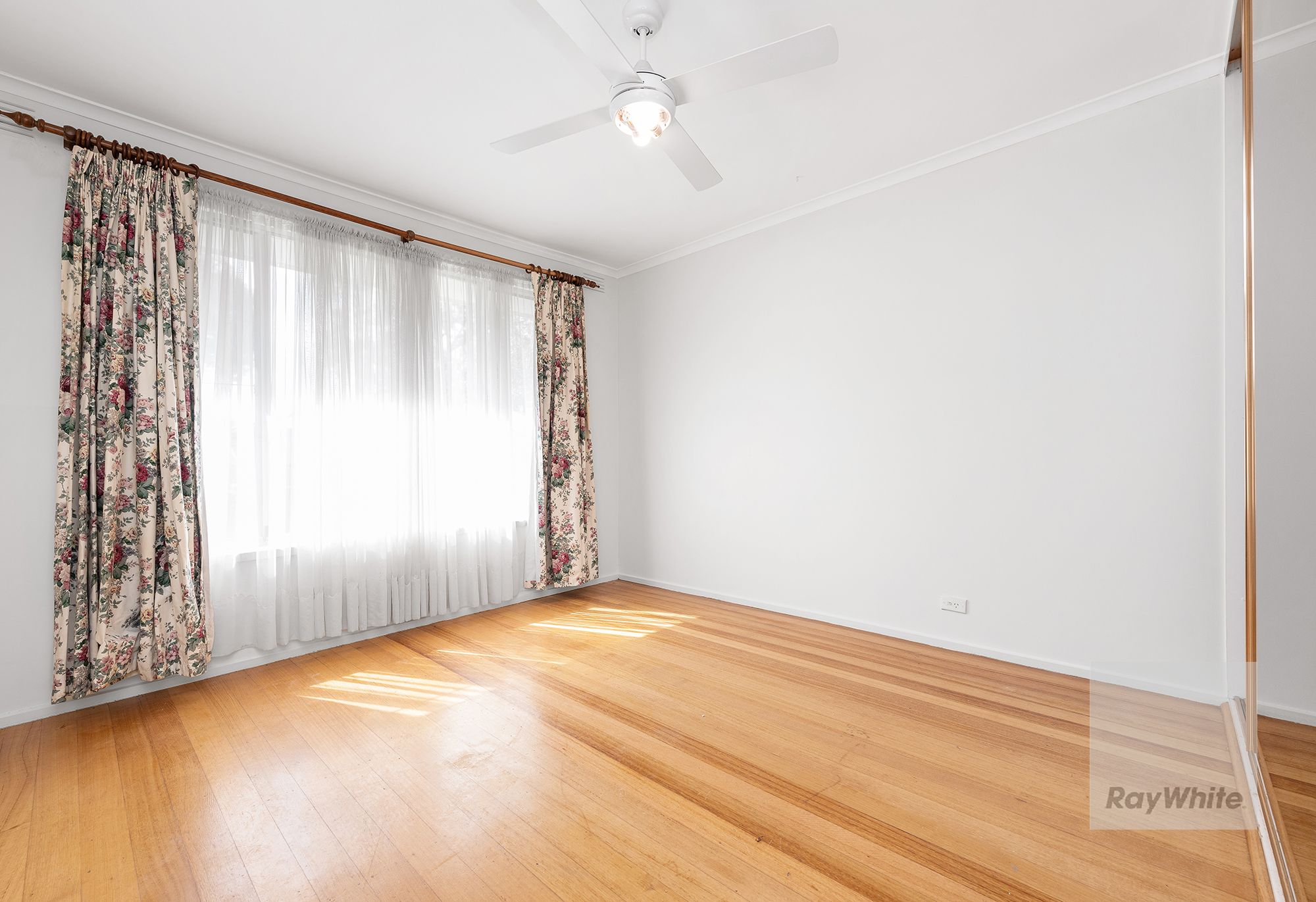 41 Belfort Street — photo 7 of 8
