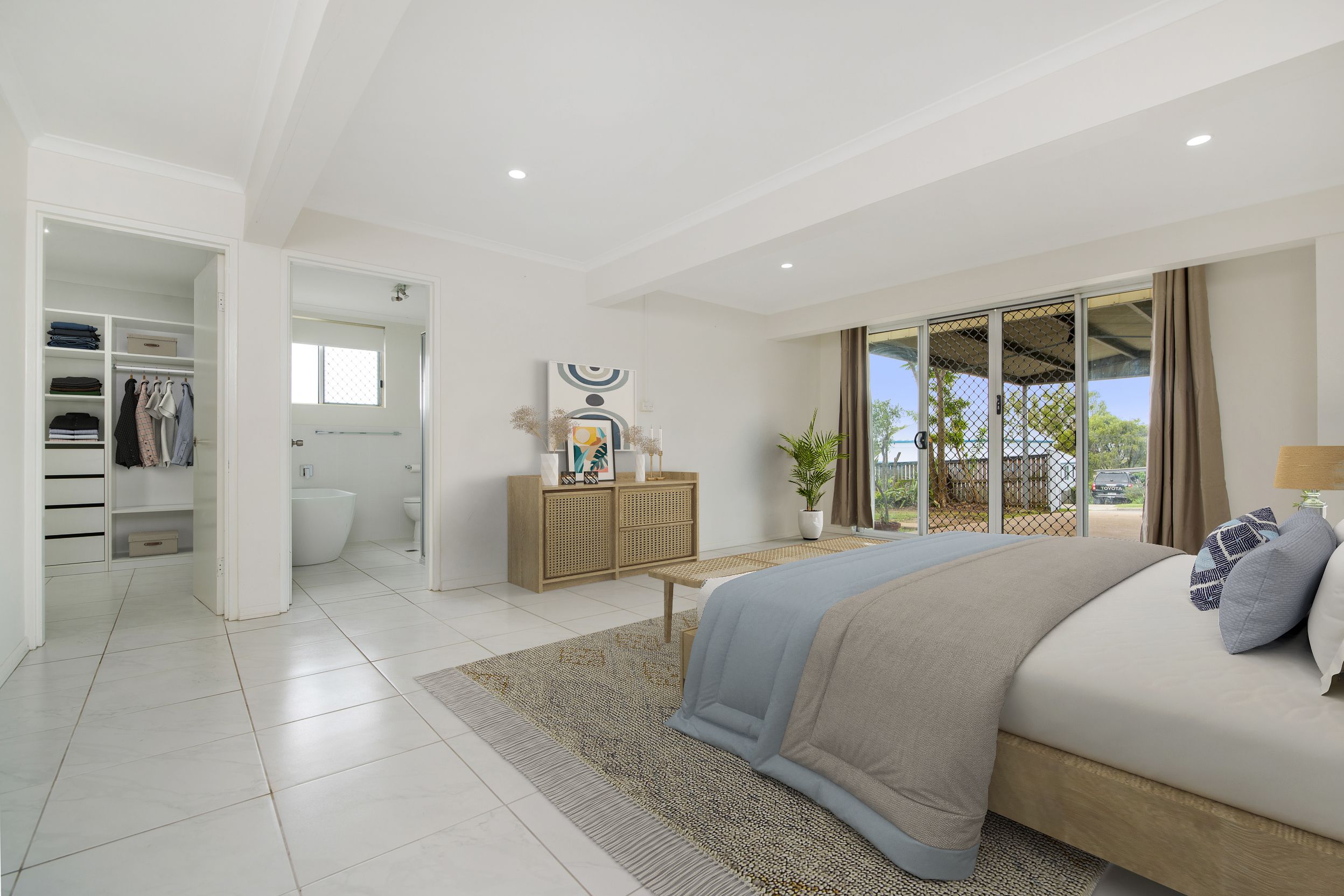 19 MYLNE Street, West Gladstone, QLD 4680