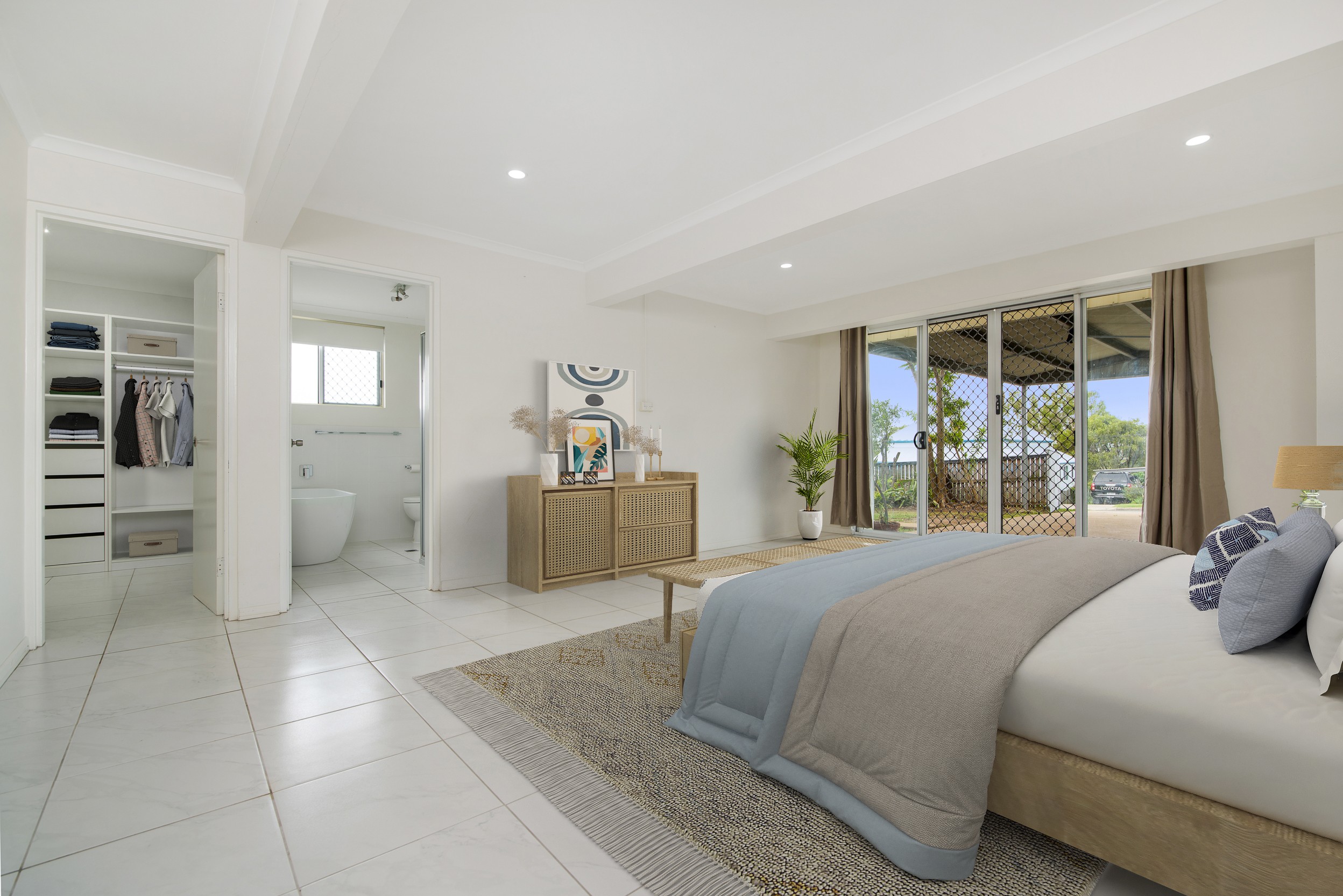 19 MYLNE Street, West Gladstone, QLD 4680
