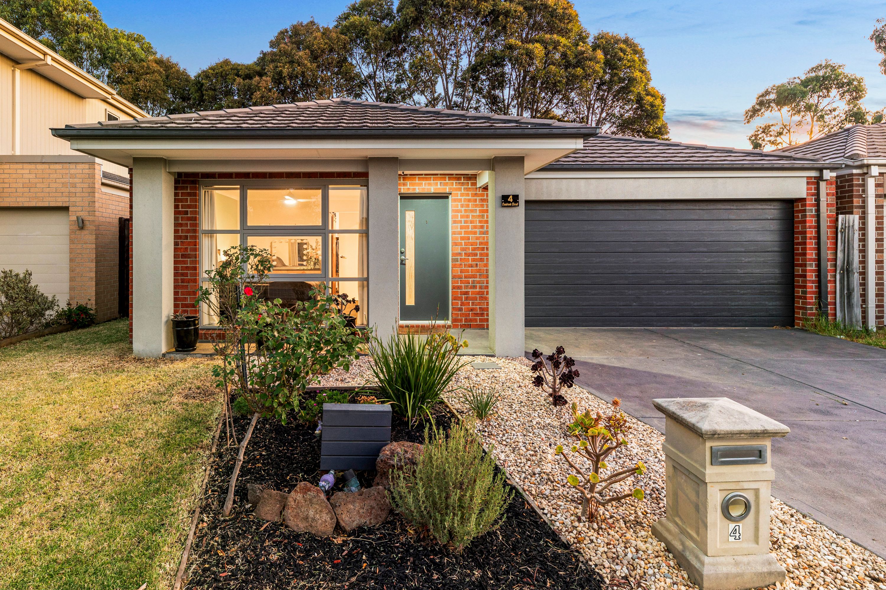 4 Cranbrook Circuit, Officer VIC 3809