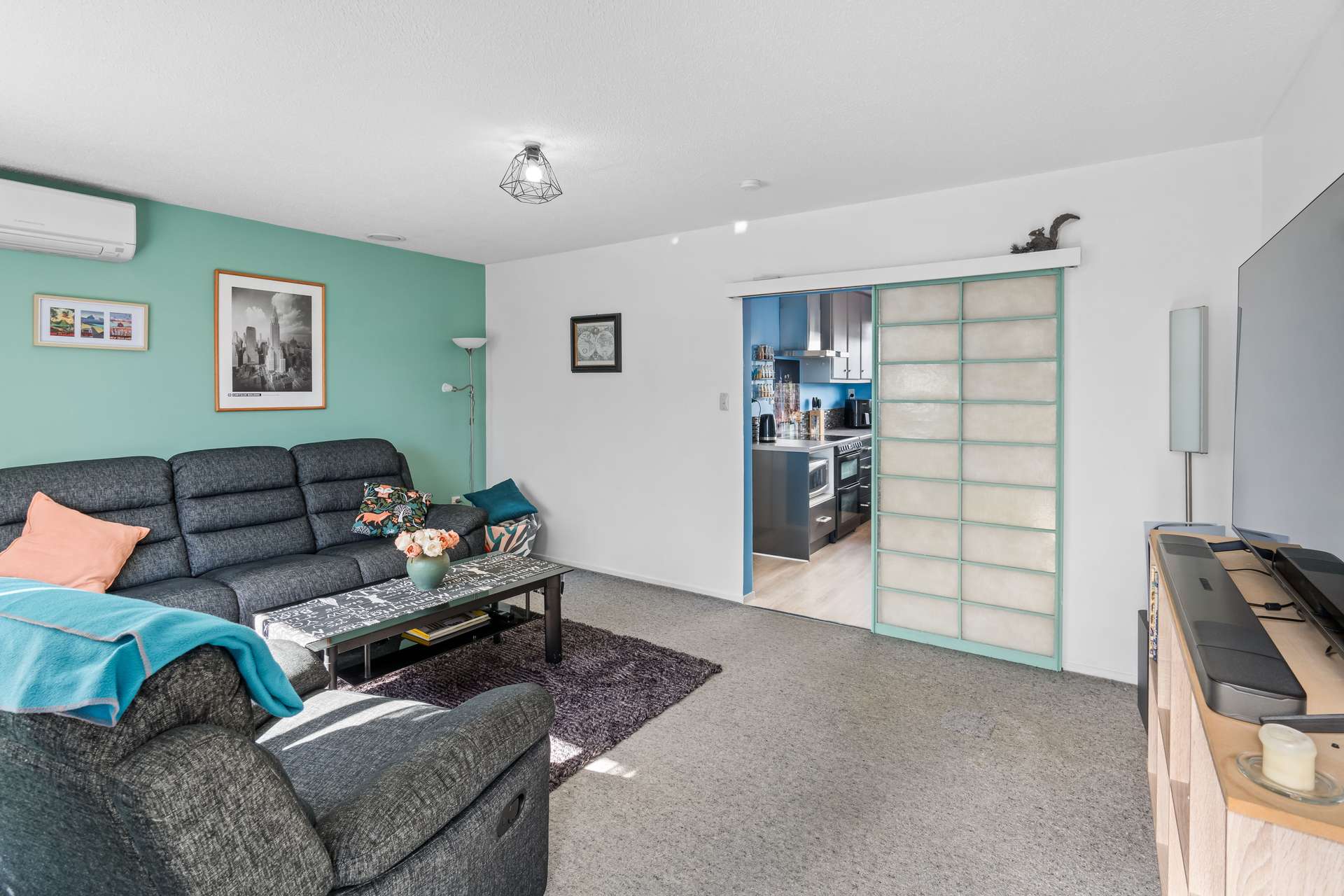 2/5 Braddon Street photo 4