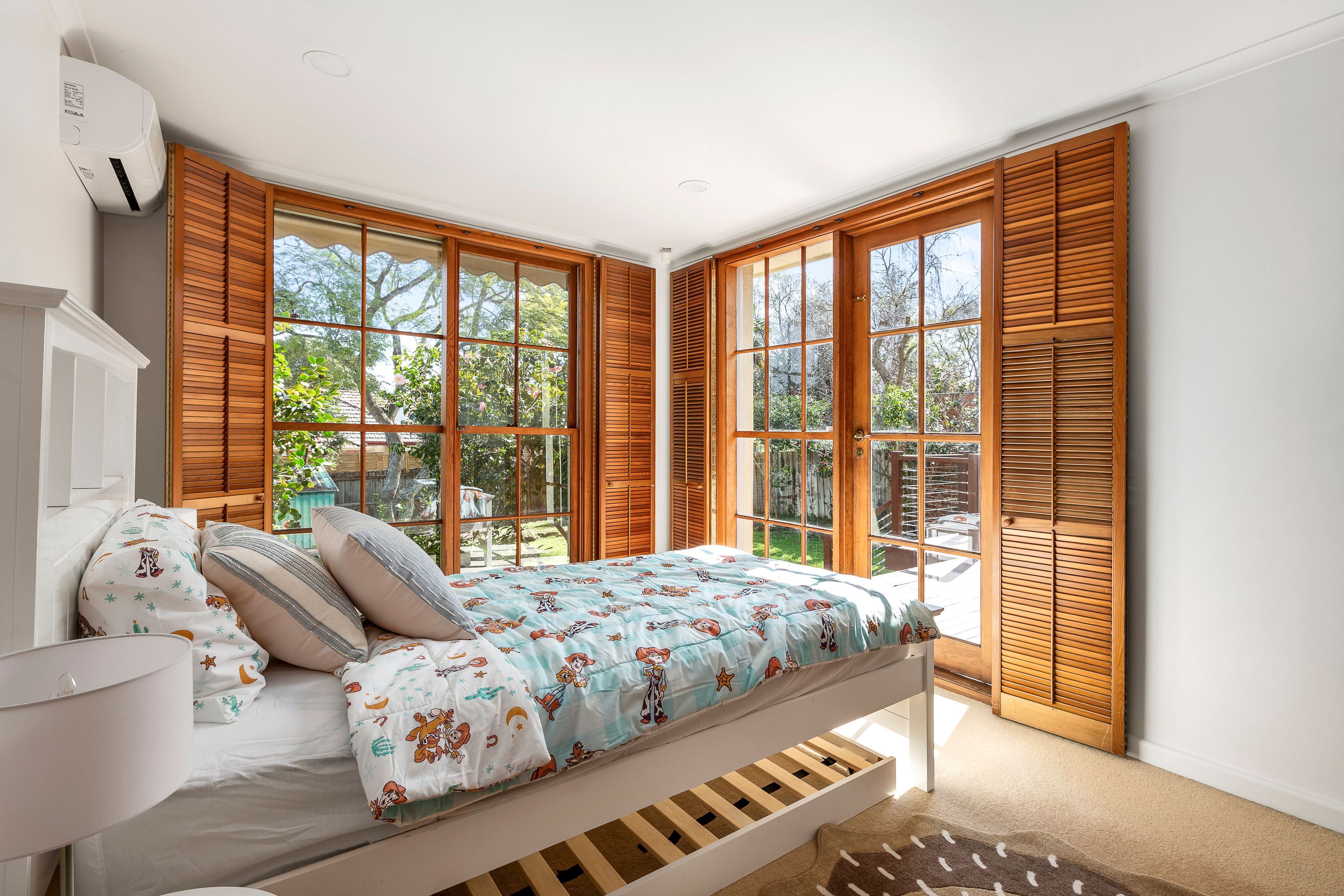 40 Celia Street — photo 6 of 14