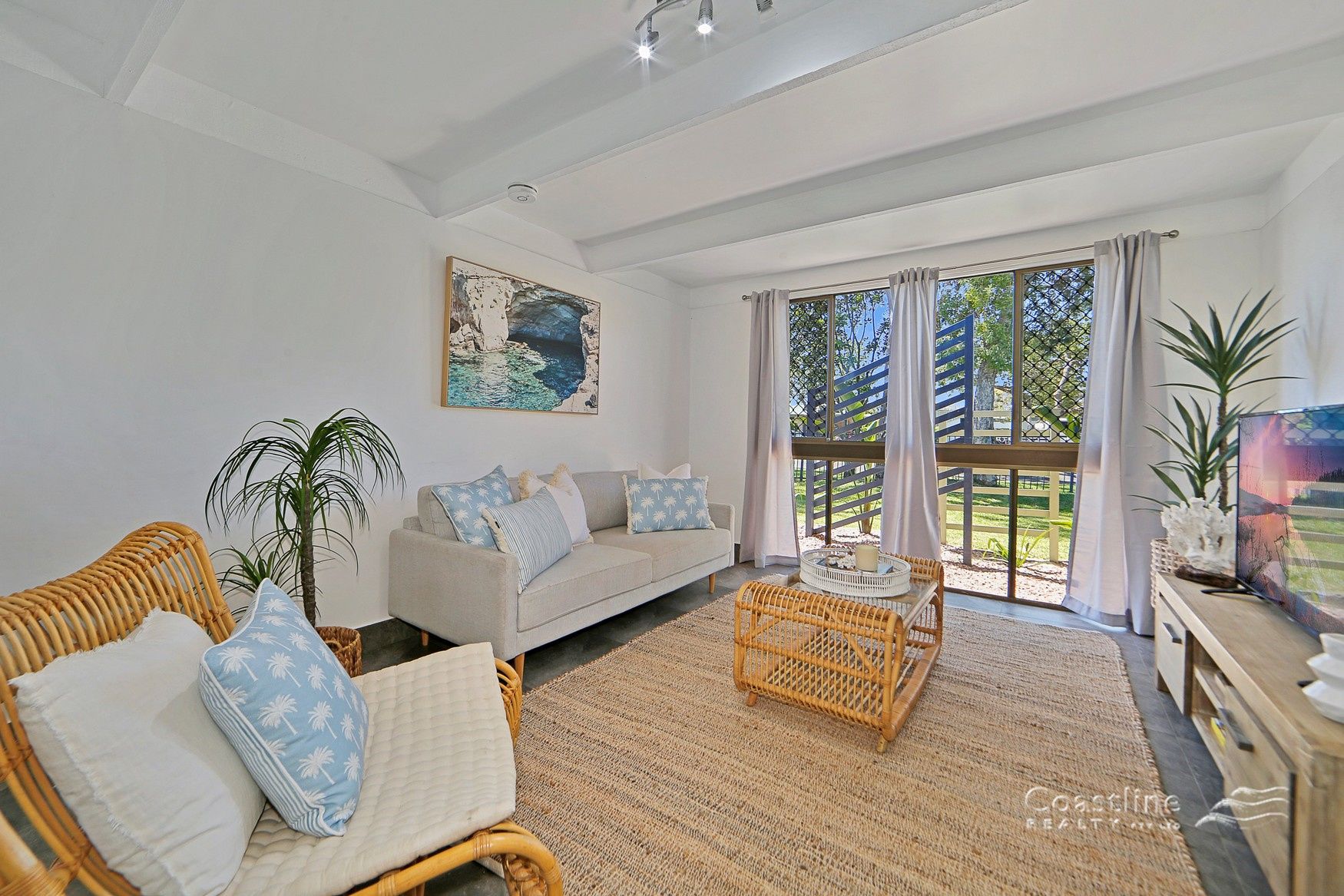 668 Bargara Road, Bargara, QLD 4670