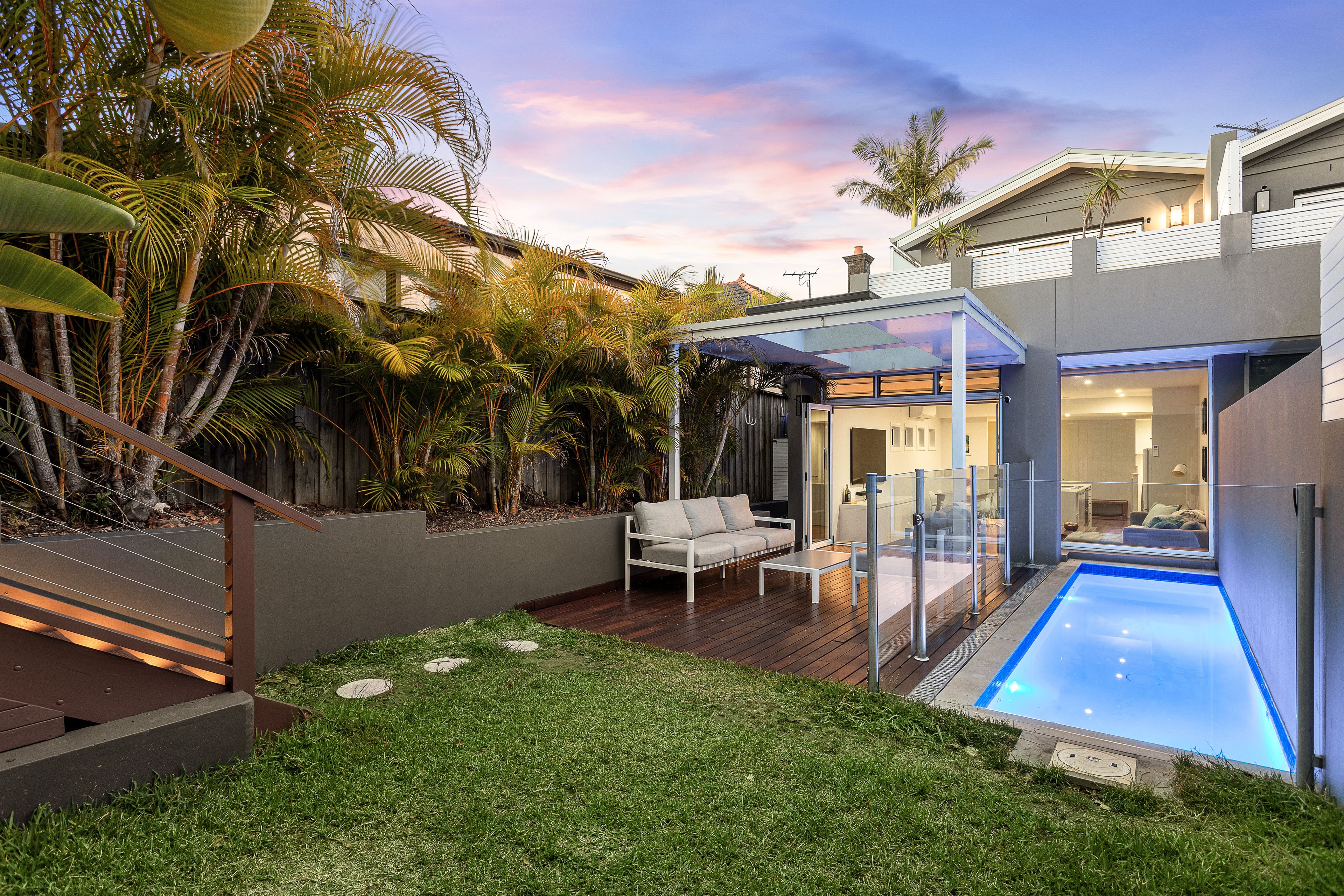1/267 Sydney Road — photo from Ray White Northern Beaches