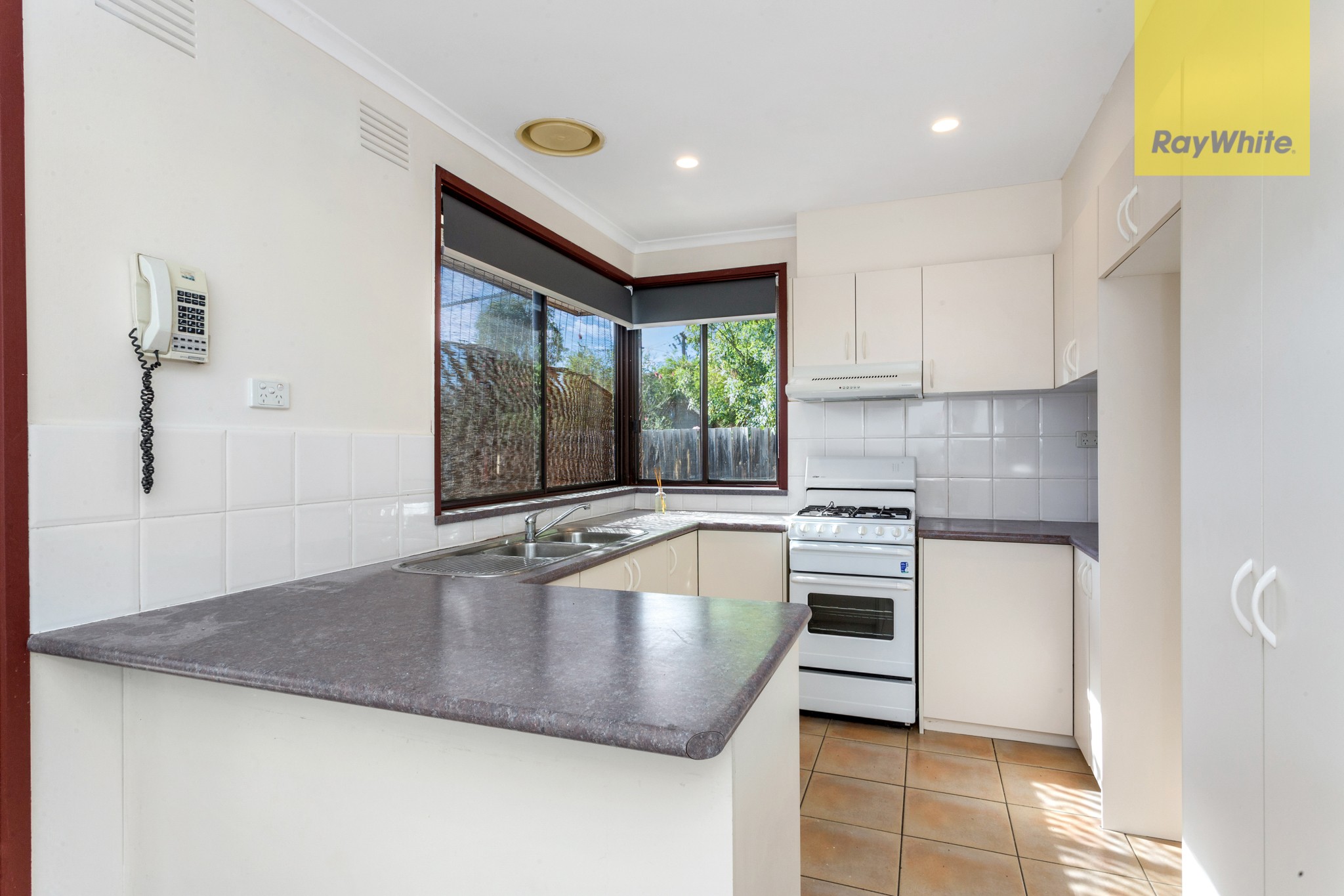 4 Barina Close, Keilor Downs, VIC 3038