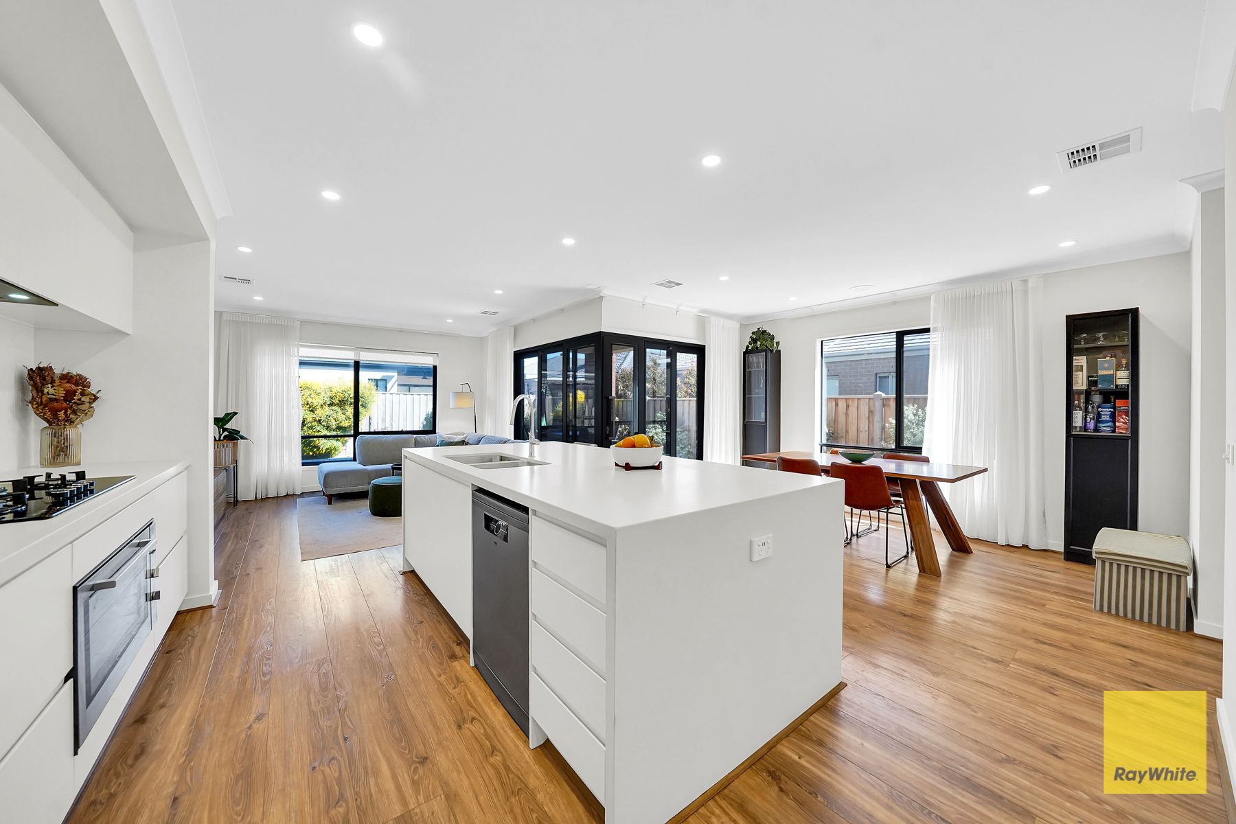 11 Harris Street — photo 8 of 25