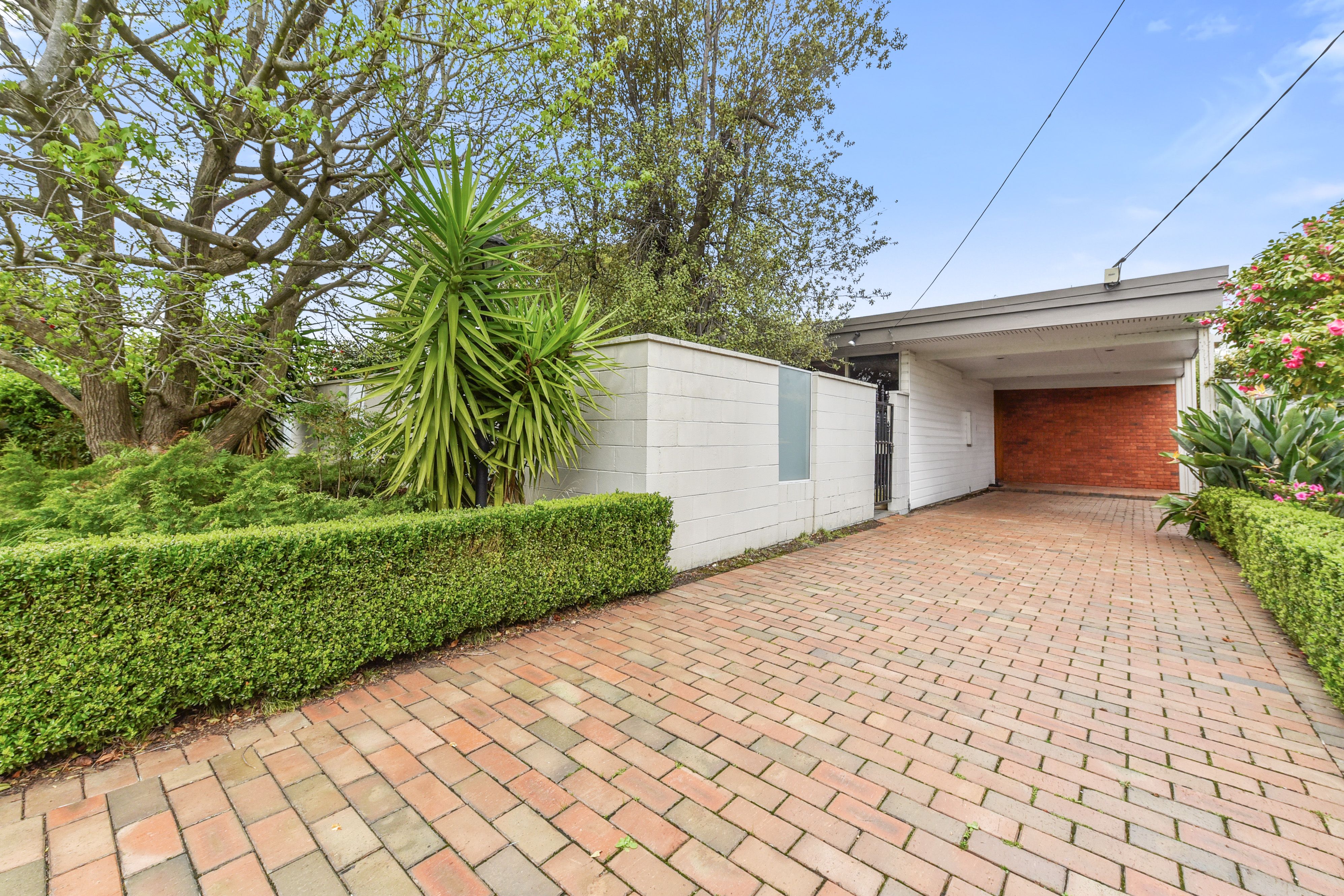 16 Ranfurlie Drive, Glen Waverley, VIC 3150