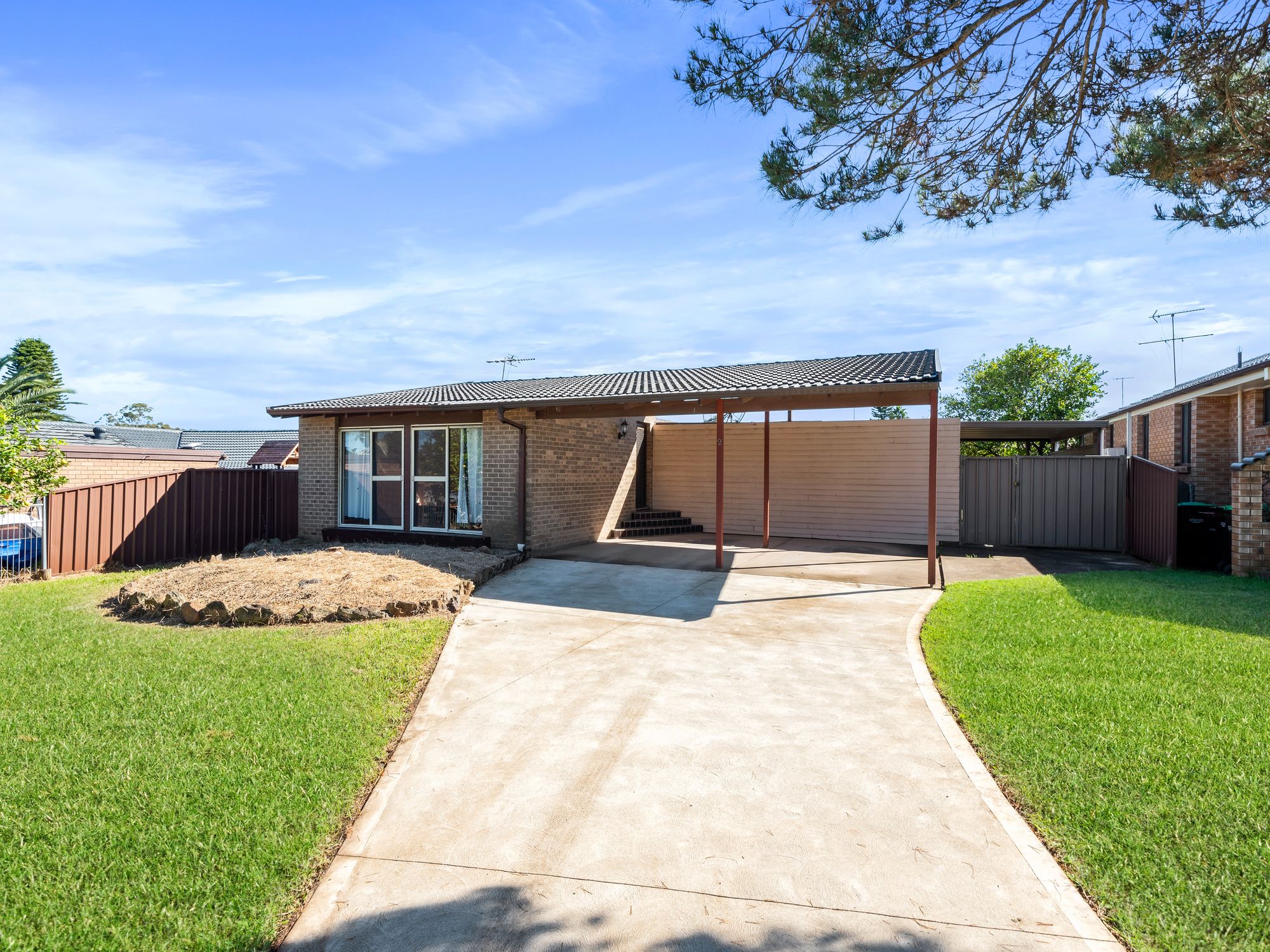 2 Summerhill Place, St Clair, NSW 2759