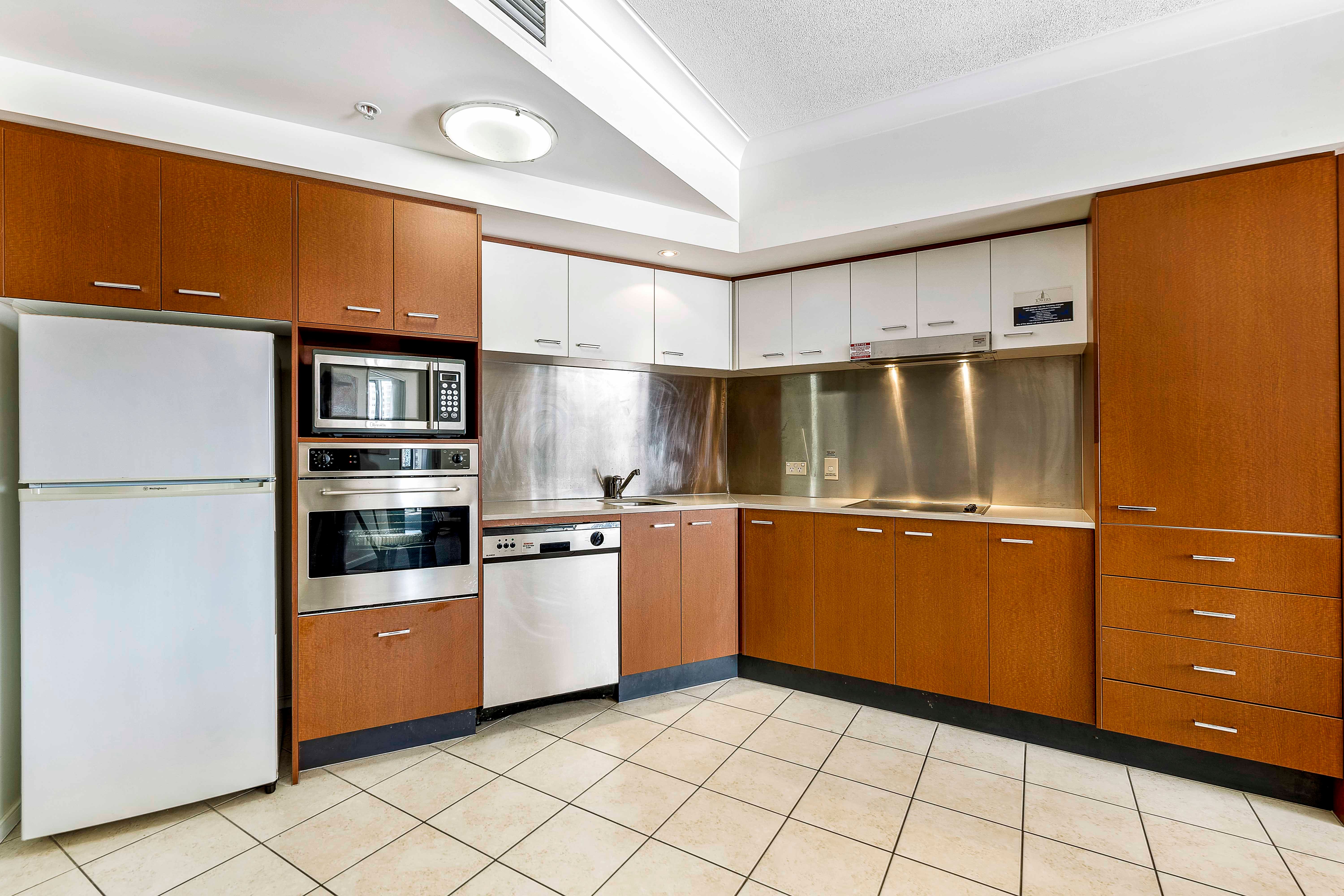 1073/23 Ferny Avenue, Surfers Paradise, QLD 4217