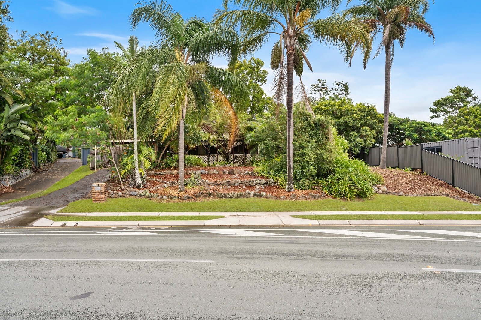 345 Hinkler Drive, Worongary, QLD 4213