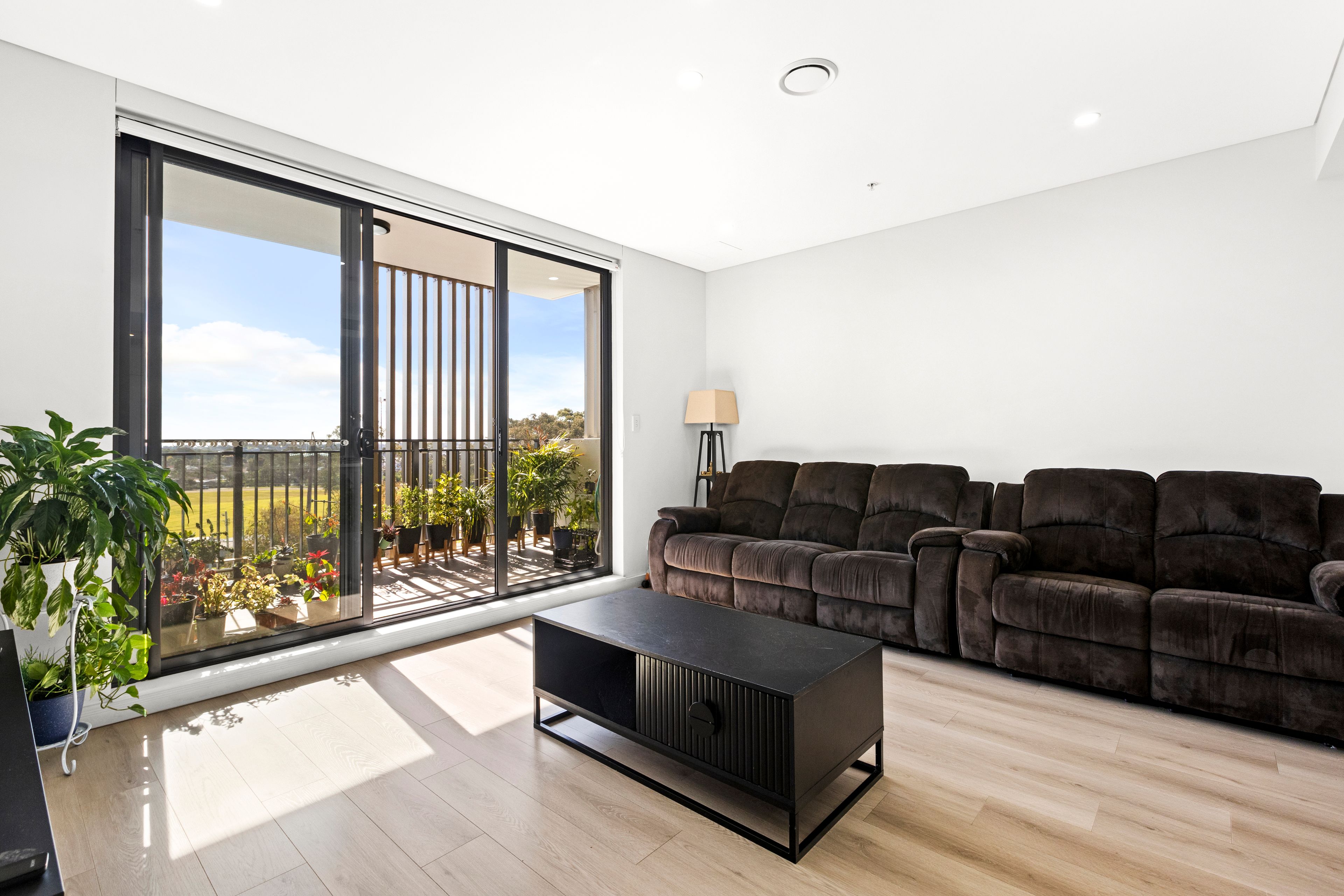 411/8B Allawah Street — photo 3 of 8